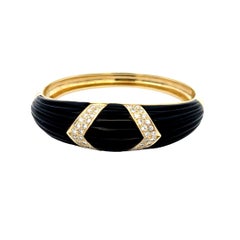Vintage 14K Yellow Gold Carved Onyx & Diamond Inlay Bangle Bracelet, 1.50 Carat