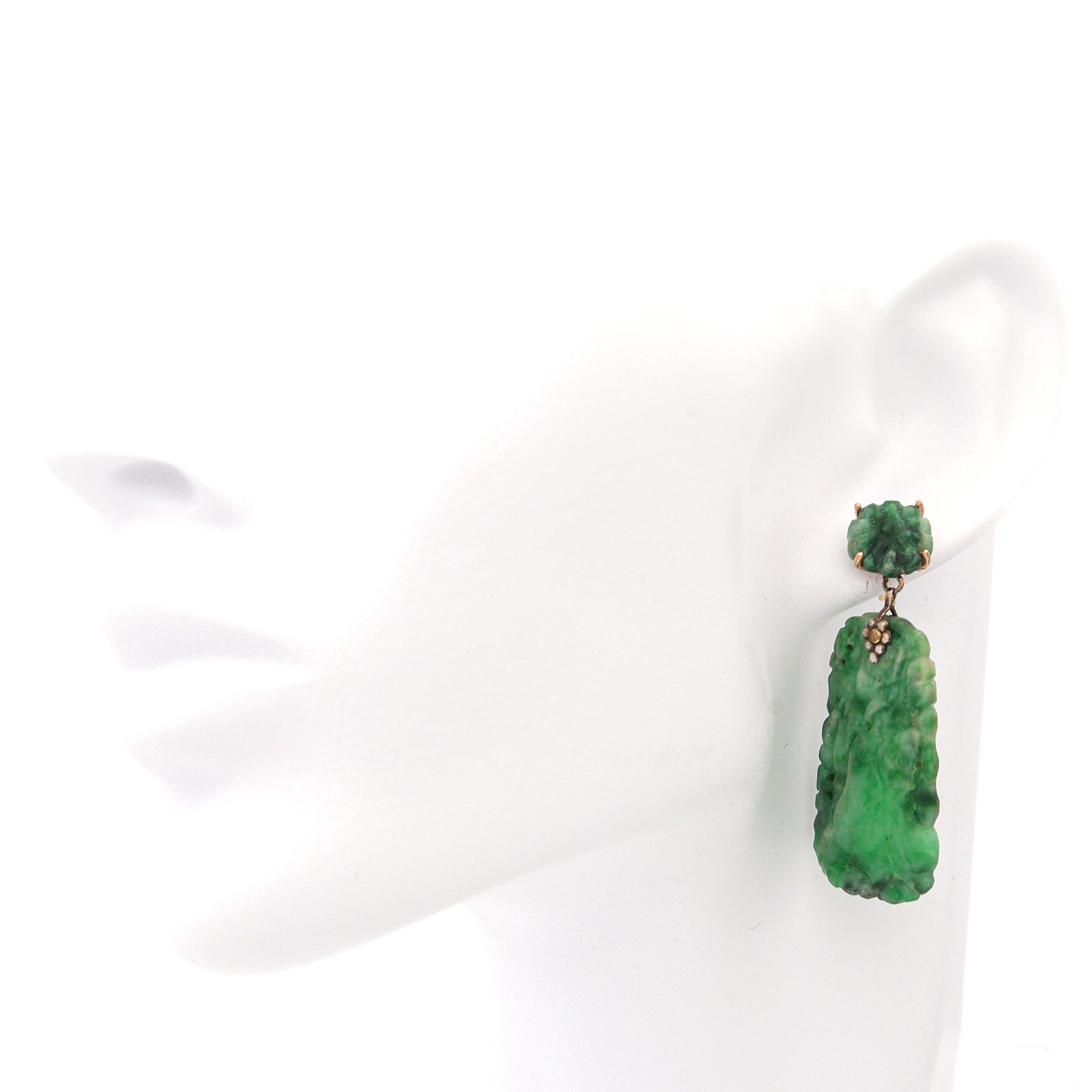 Rough Cut Vintage 14k Yellow Gold Carved Squash Jade Earrings For Sale