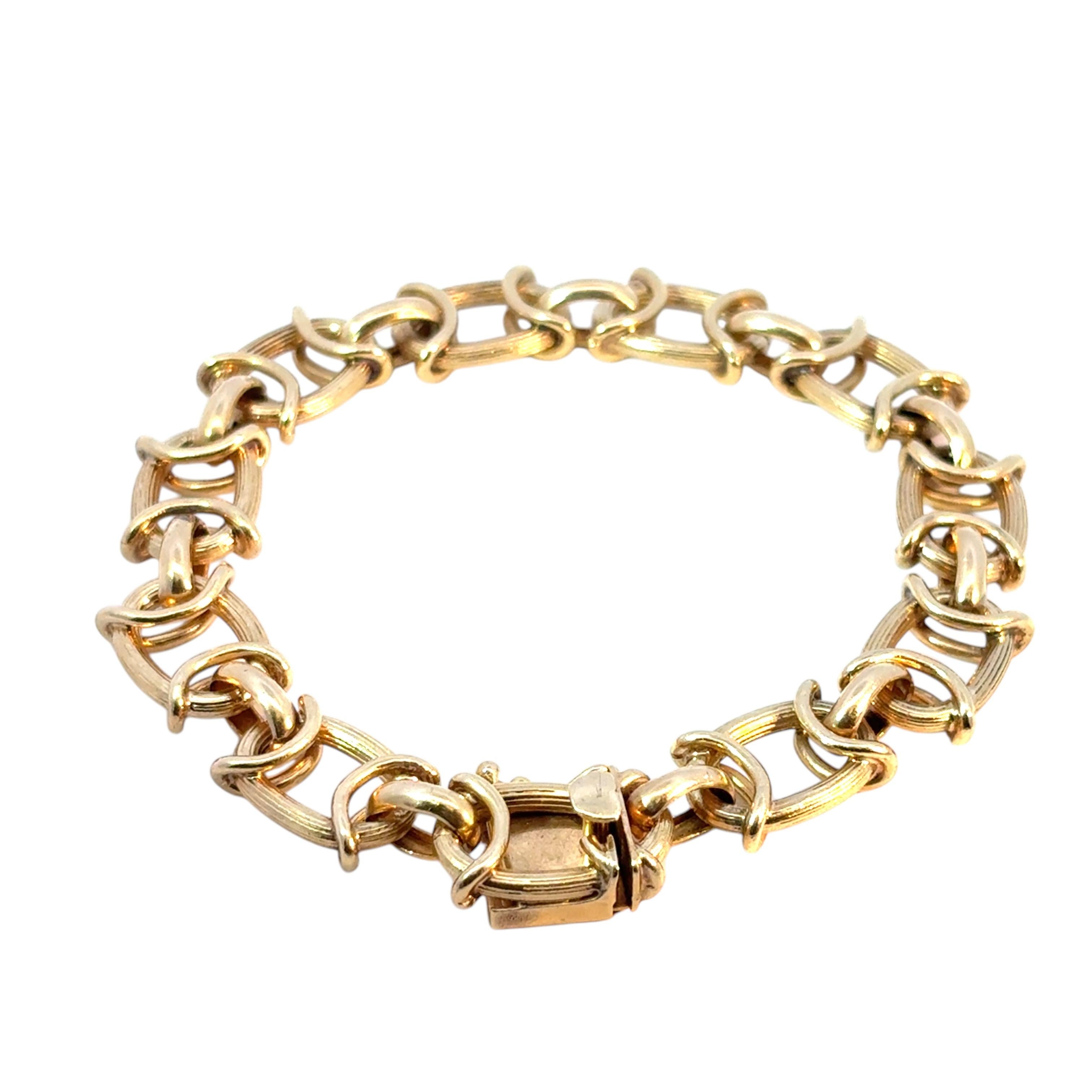 Vintage 14k Yellow Gold Chain Link Bracelet In Excellent Condition For Sale In Boca Raton, FL