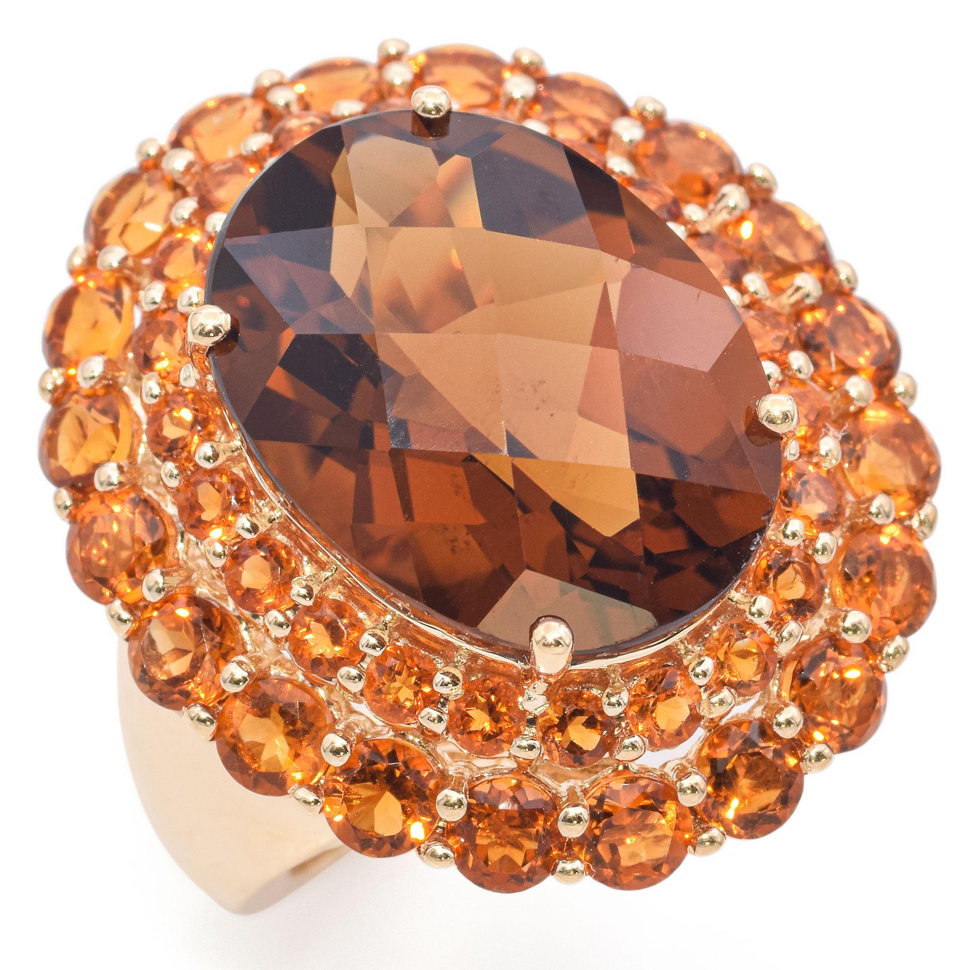 Taille ovale Bague cocktail vintage en or jaune 14 carats avec citrine en vente
