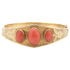 Vintage 14K Yellow Gold Coral Bangle Bracelet, Mid-20th Century
