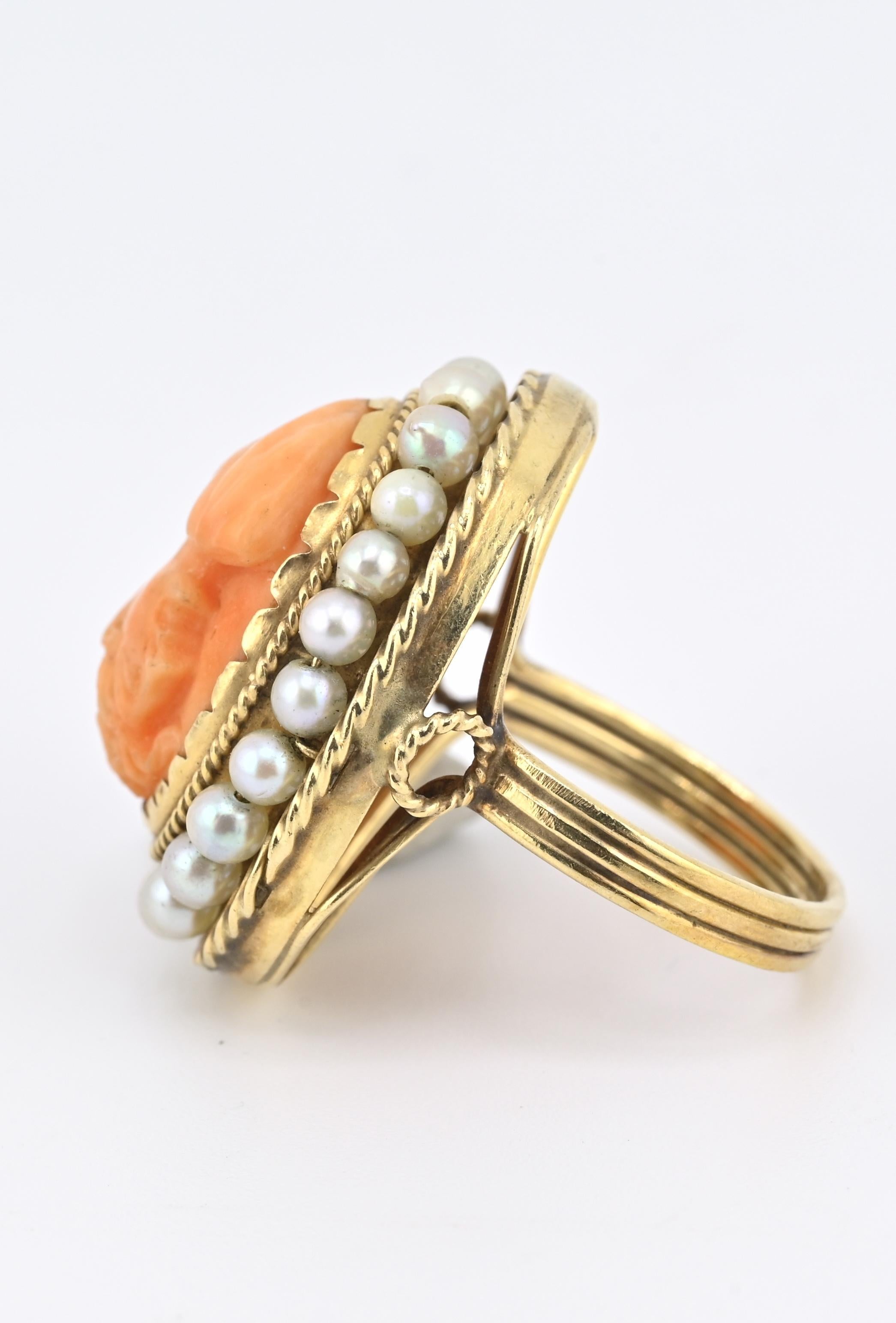 Vintage 14K Gelbgold Koralle Cameo Ring mit Seed Pearl Halo - 7,63g, Größe 6 im Zustand „Gut“ im Angebot in Media, PA