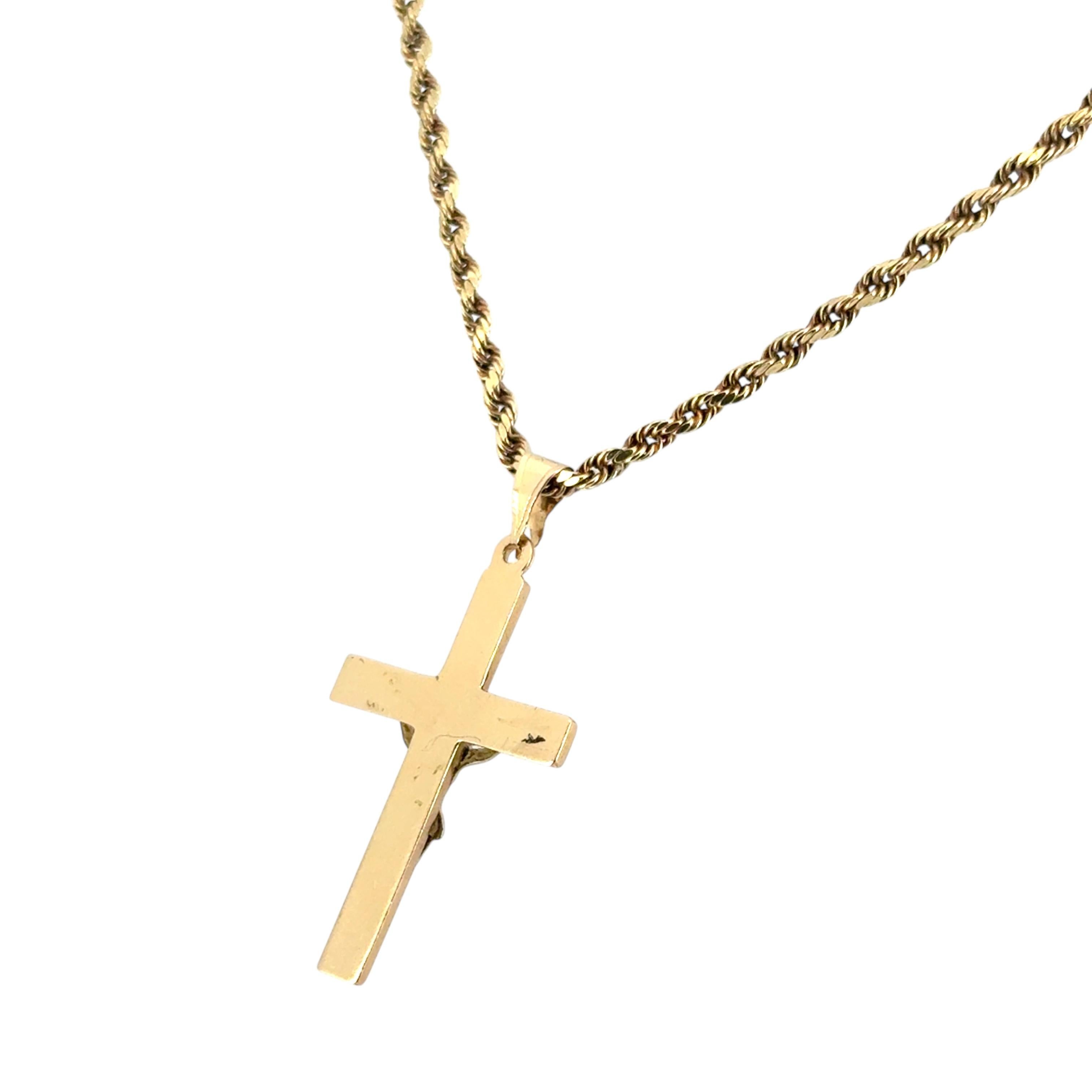 Vintage 14k Yellow Gold Cross Jesus Pendentif on a 14k Yellow Gold Rope Necklace Unisexe en vente