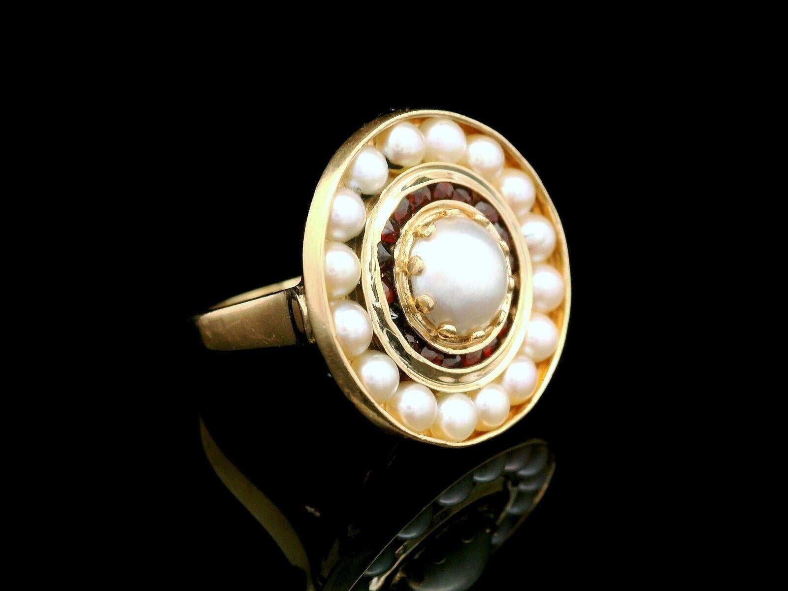 Vintage 14k Yellow Gold Cultured Pearl & Garnet Round Platter Target Ring For Sale 2