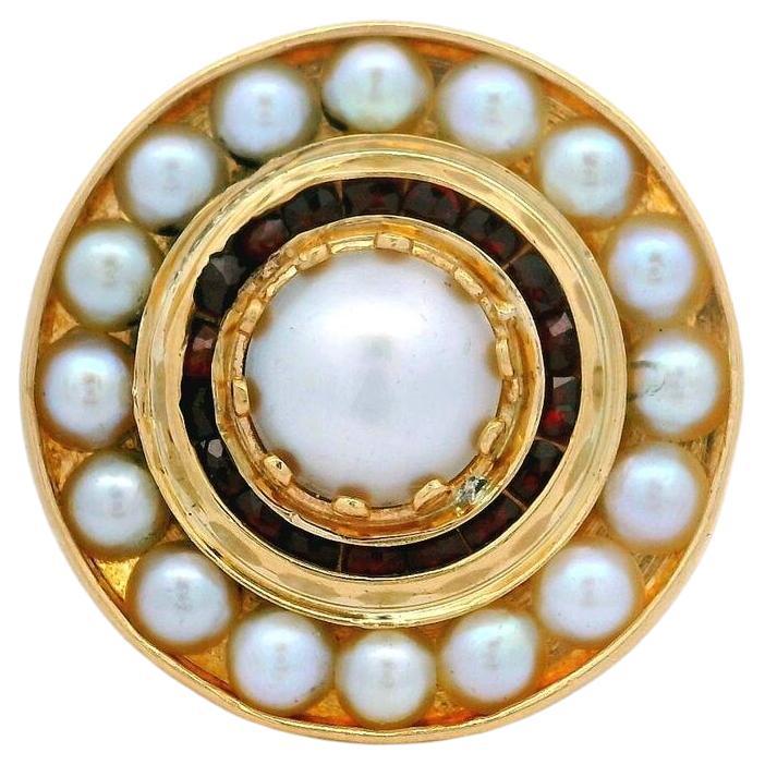 Vintage 14k Yellow Gold Cultured Pearl & Garnet Round Platter Target Ring For Sale