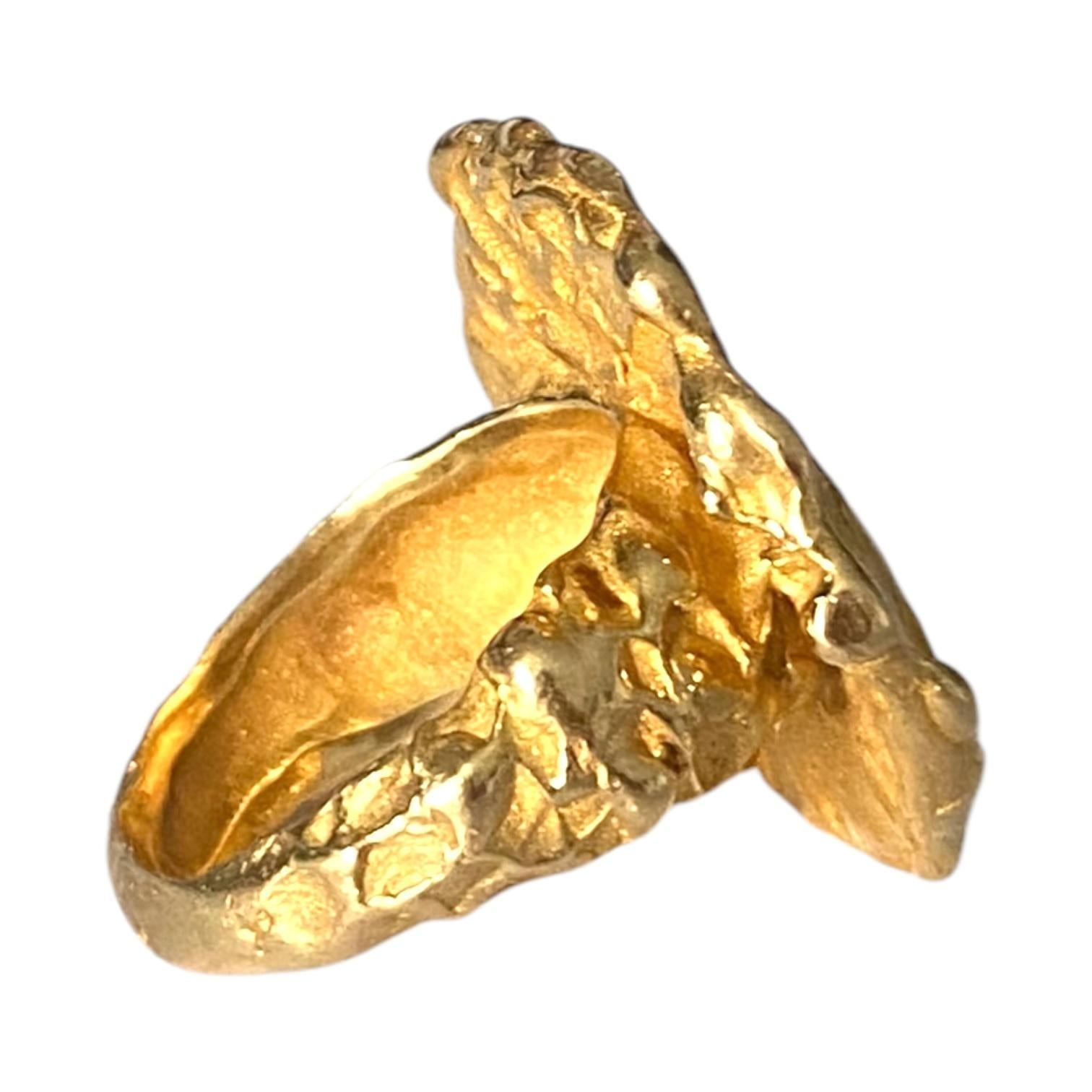 Bague vintage Cupidon et lion en or jaune 14 carats Unisexe en vente