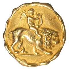 Anillo Vintage Cupido y León de Oro Amarillo de 14K