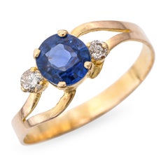 Vintage 14k Yellow Gold Diamond and 0.65ct Sapphire Ring