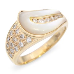Vintage 14k Yellow Gold Diamond and Carved Mother of Pearl Ring
