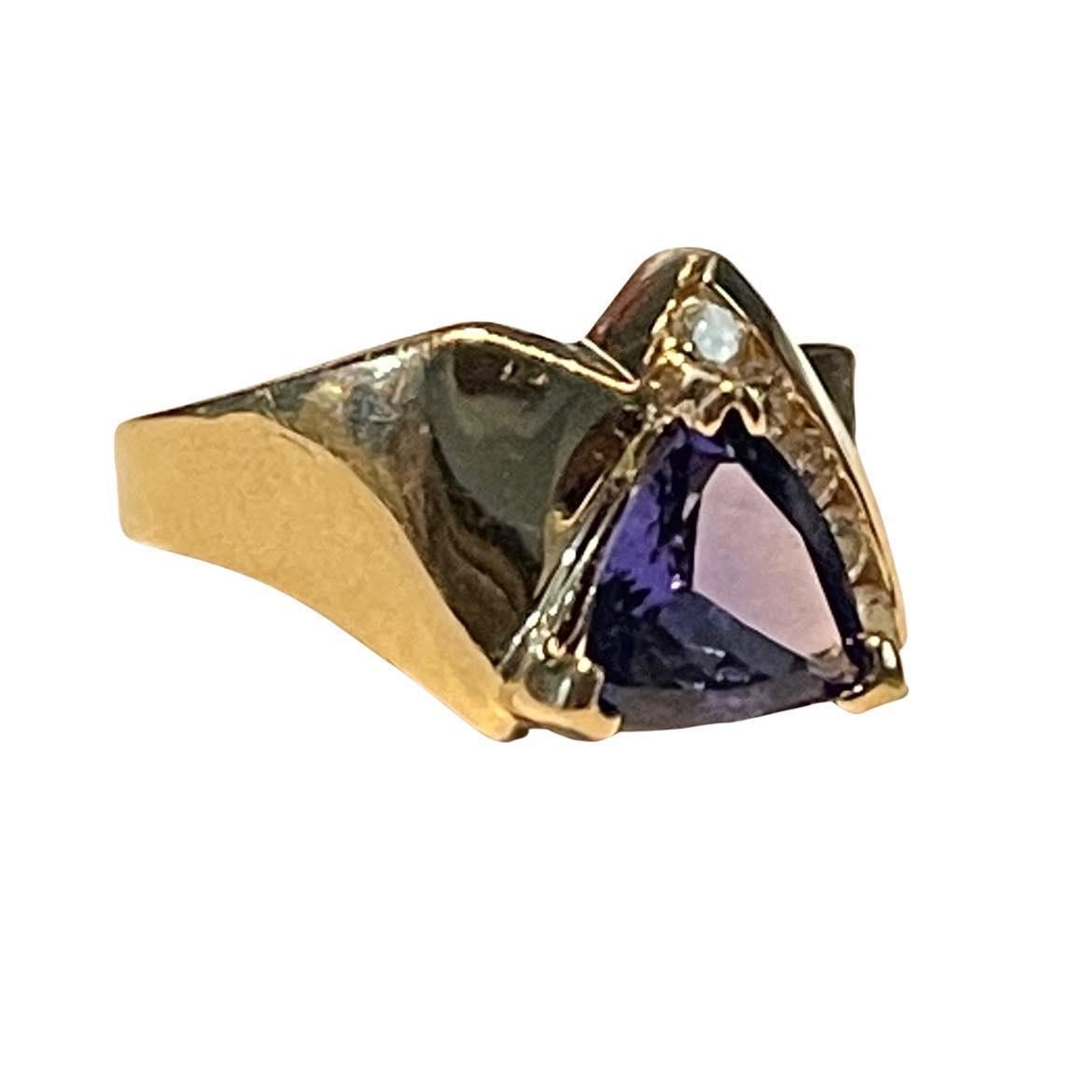 Trillion Cut Vintage 14k Yellow Gold Diamond and Deep Purple Tanzanite Cocktail Ring
