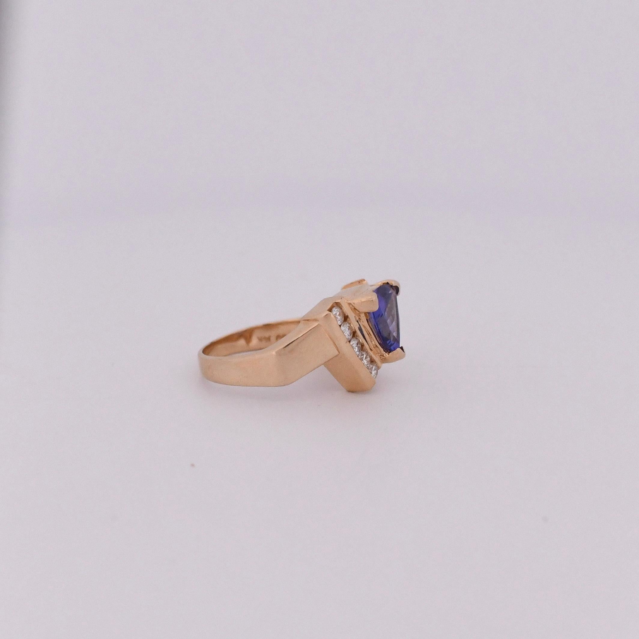 Women's Vintage 14K Yellow Gold Diamond and Deep Purple Tanzanite Gemstone Ring For Sale