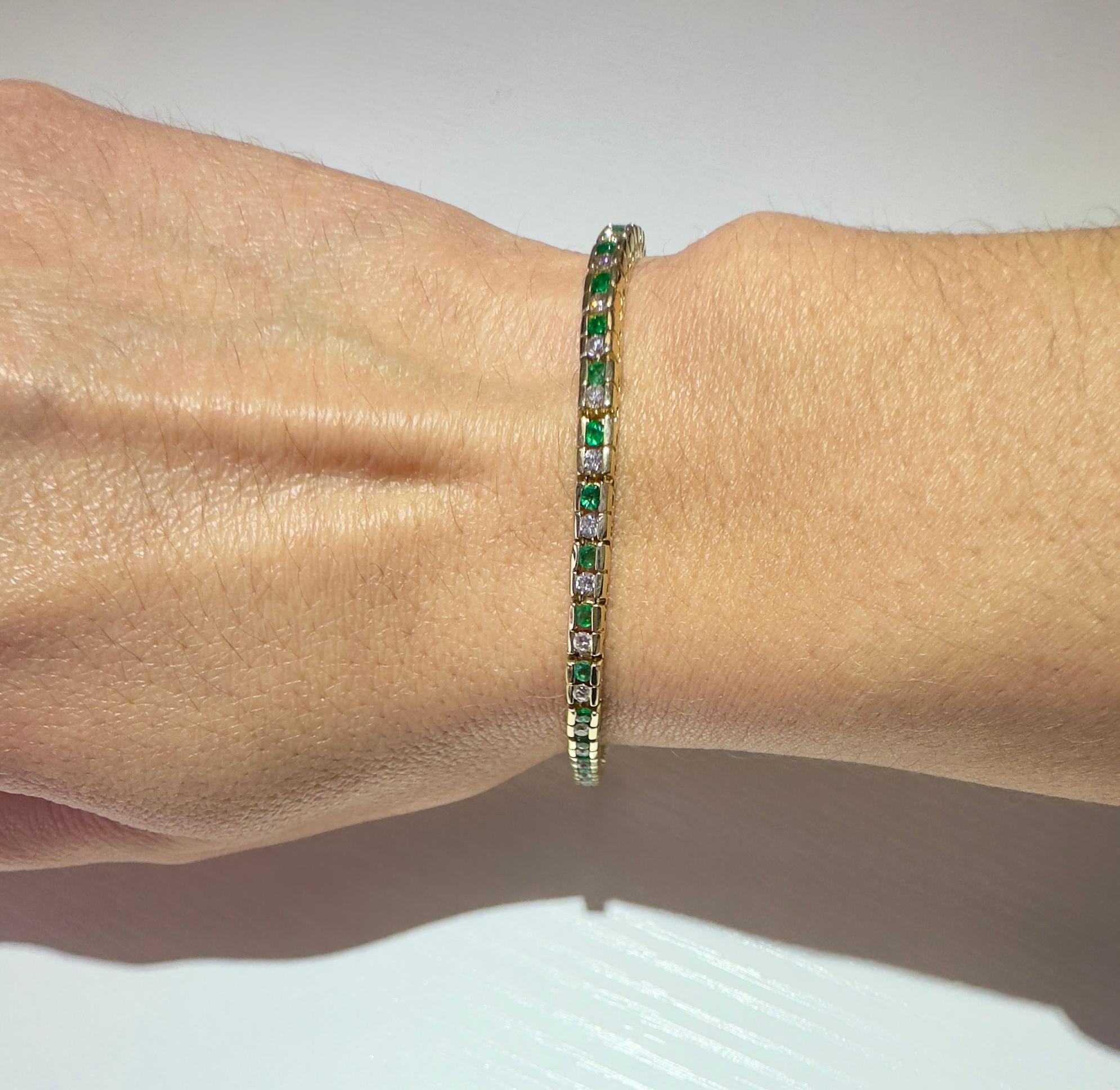 Women's or Men's Vintage 14k Yellow Gold Diamond and Emerald Bracelet For Sale