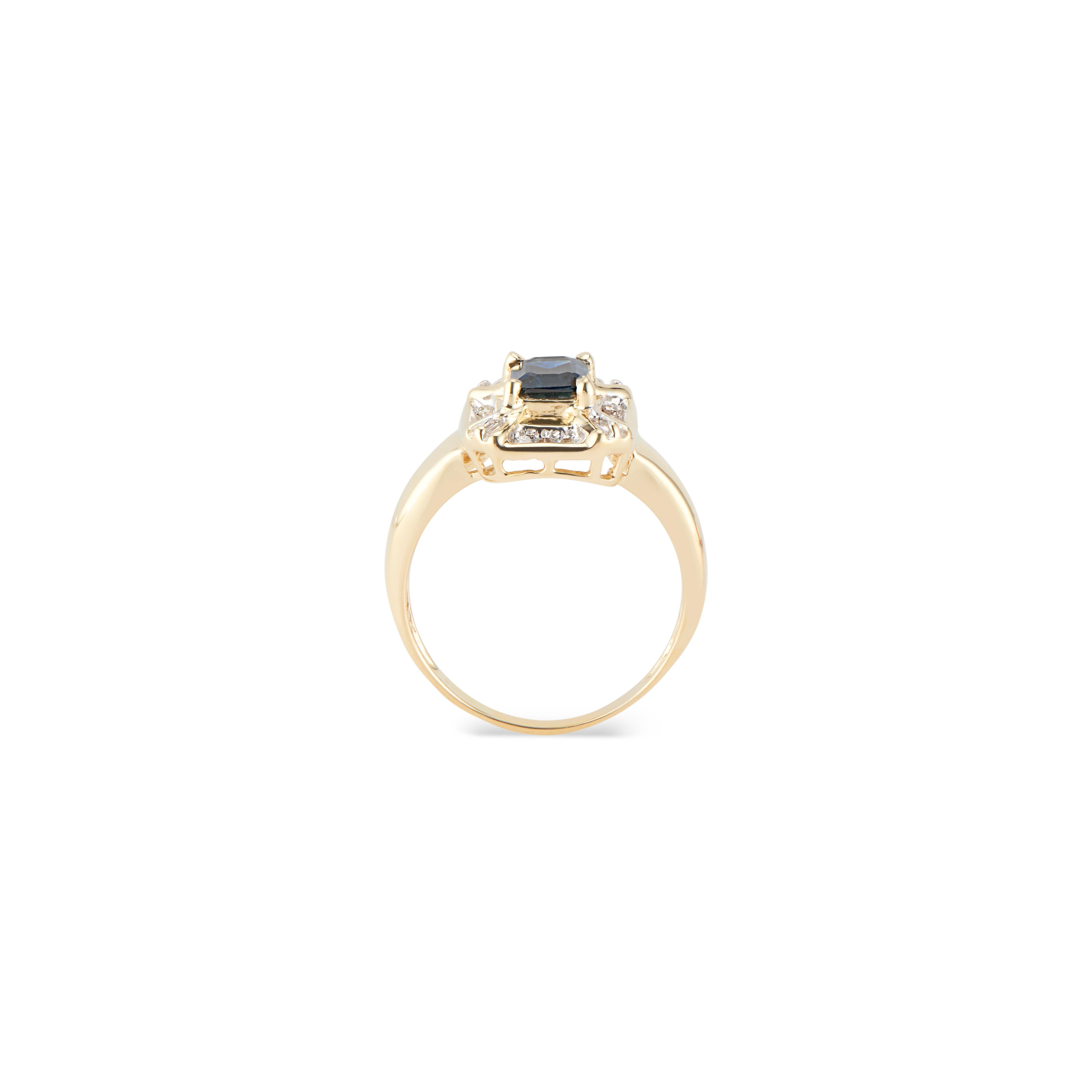 Contemporary Vintage 14K Yellow Gold Diamond and Emerald Cut Sapphire Dress Ring For Sale