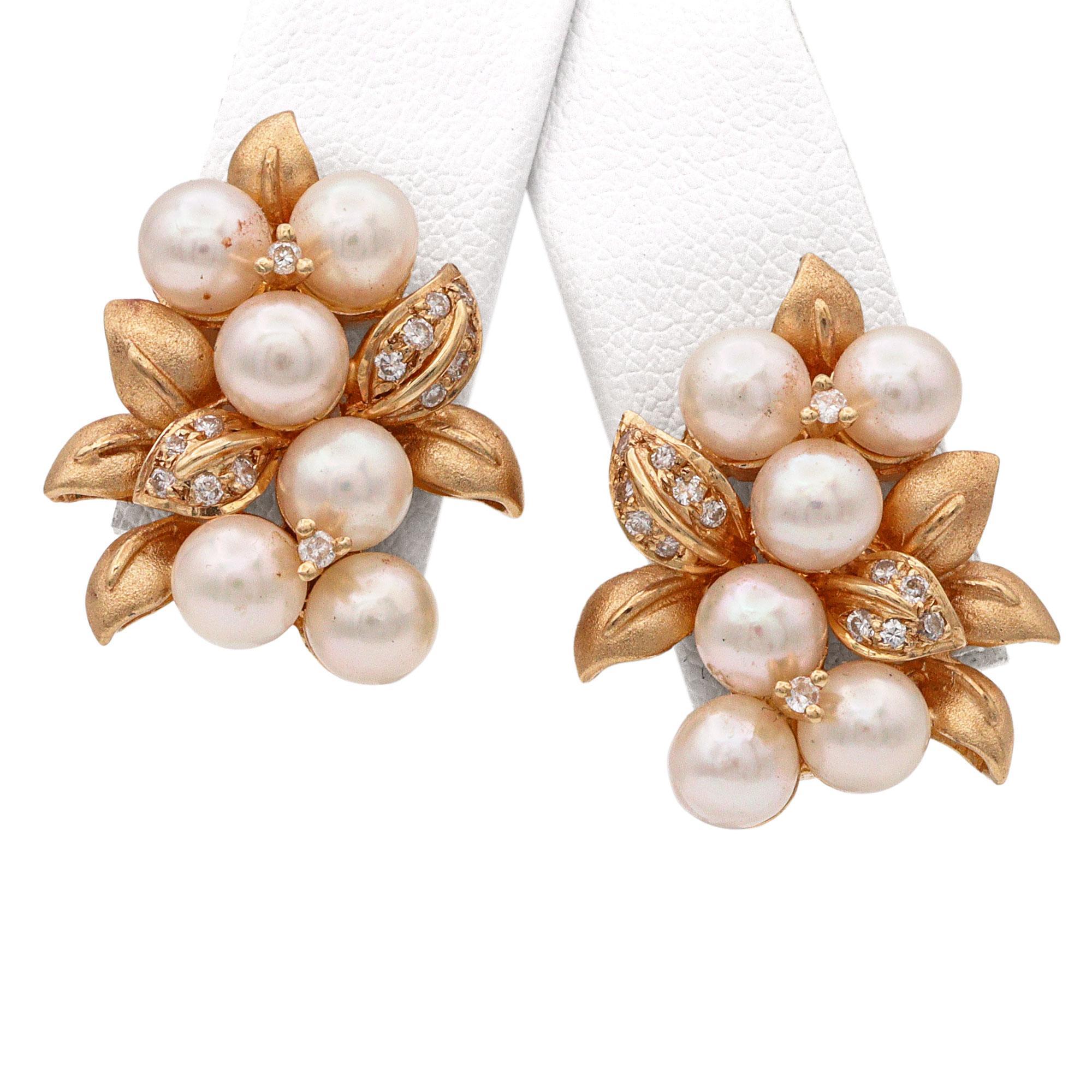Vintage 14k Gelbgold Diamant und Perle floralen Ohrringe im Angebot 1