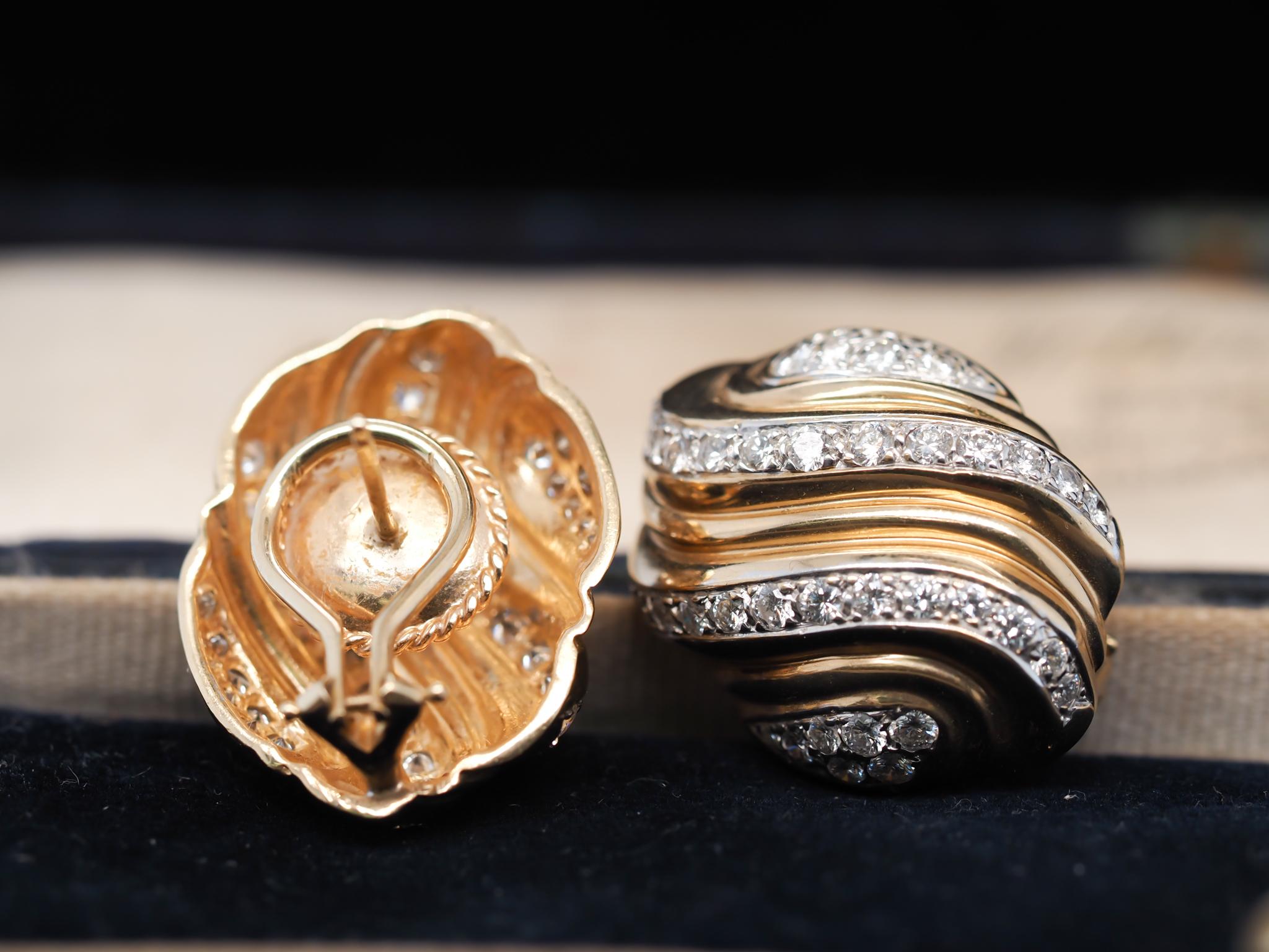 Vintage 14K Yellow Gold Diamond Fancy Swirl Earrings In Good Condition For Sale In Atlanta, GA