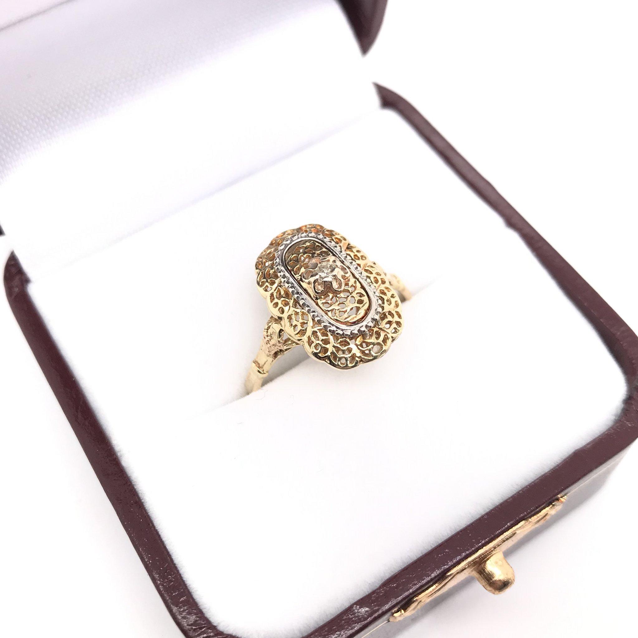 Vintage 14 Karat Yellow Gold Diamond Filigree Ring 5