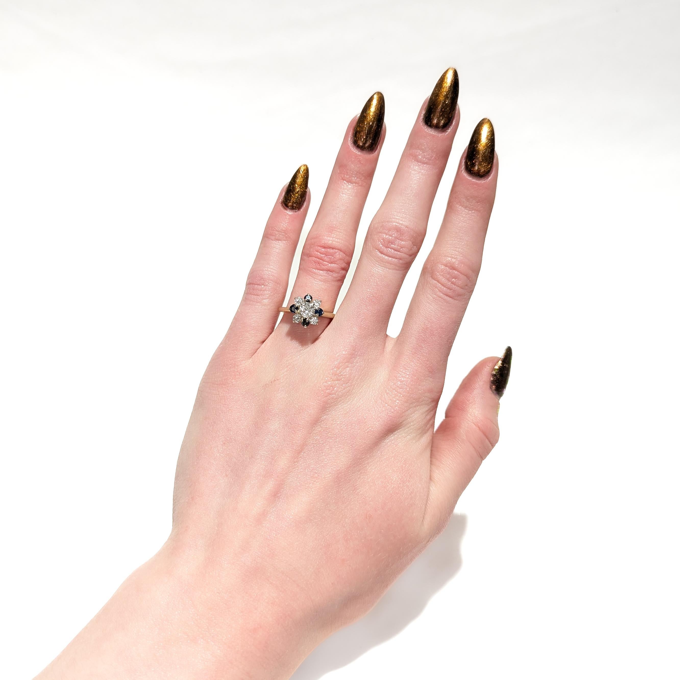 Retro Vintage 14K Yellow Gold, Diamond, & Sapphire Flower or Snowflake Cocktail Ring For Sale