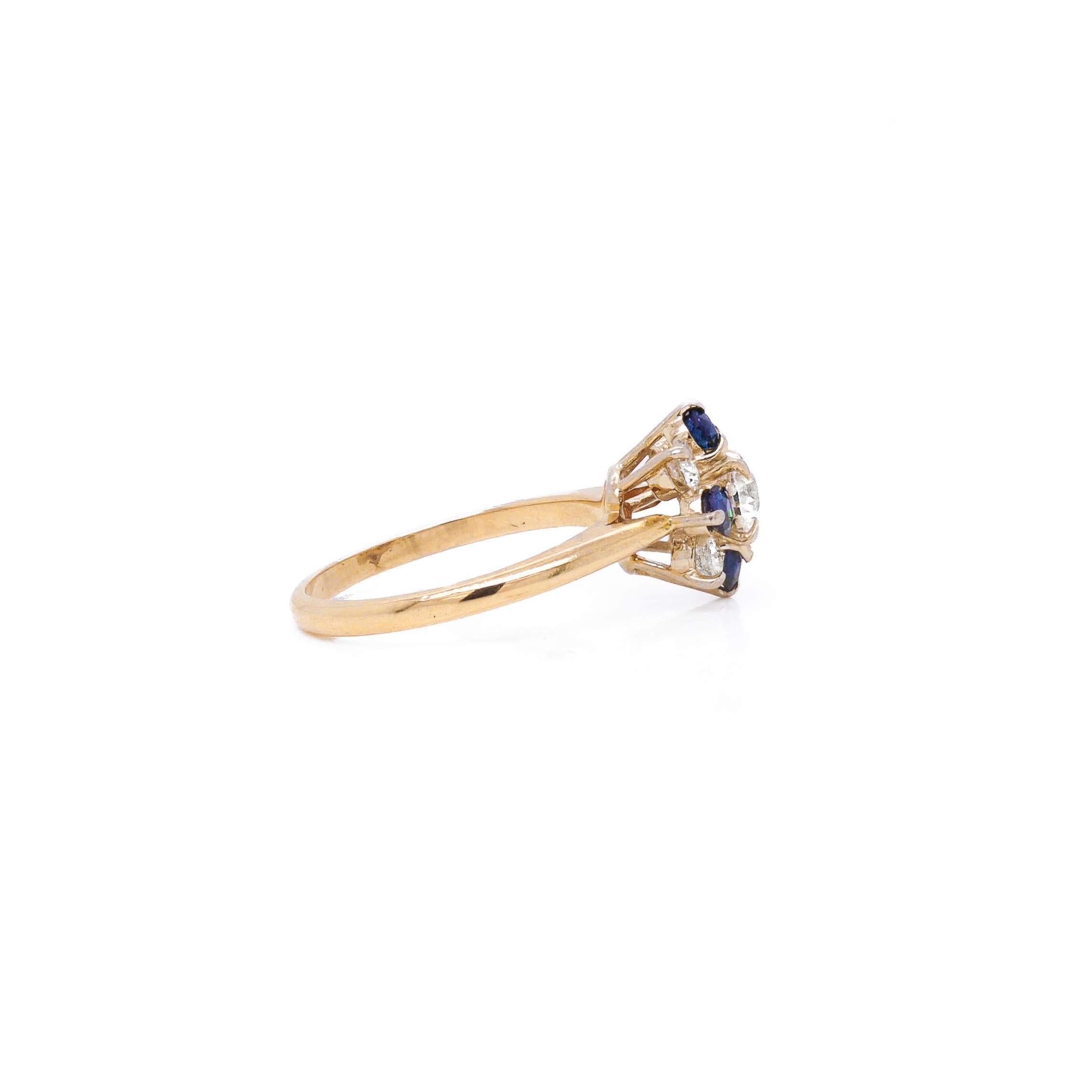 Vintage 14K Yellow Gold, Diamond, & Sapphire Flower or Snowflake Cocktail Ring For Sale 1