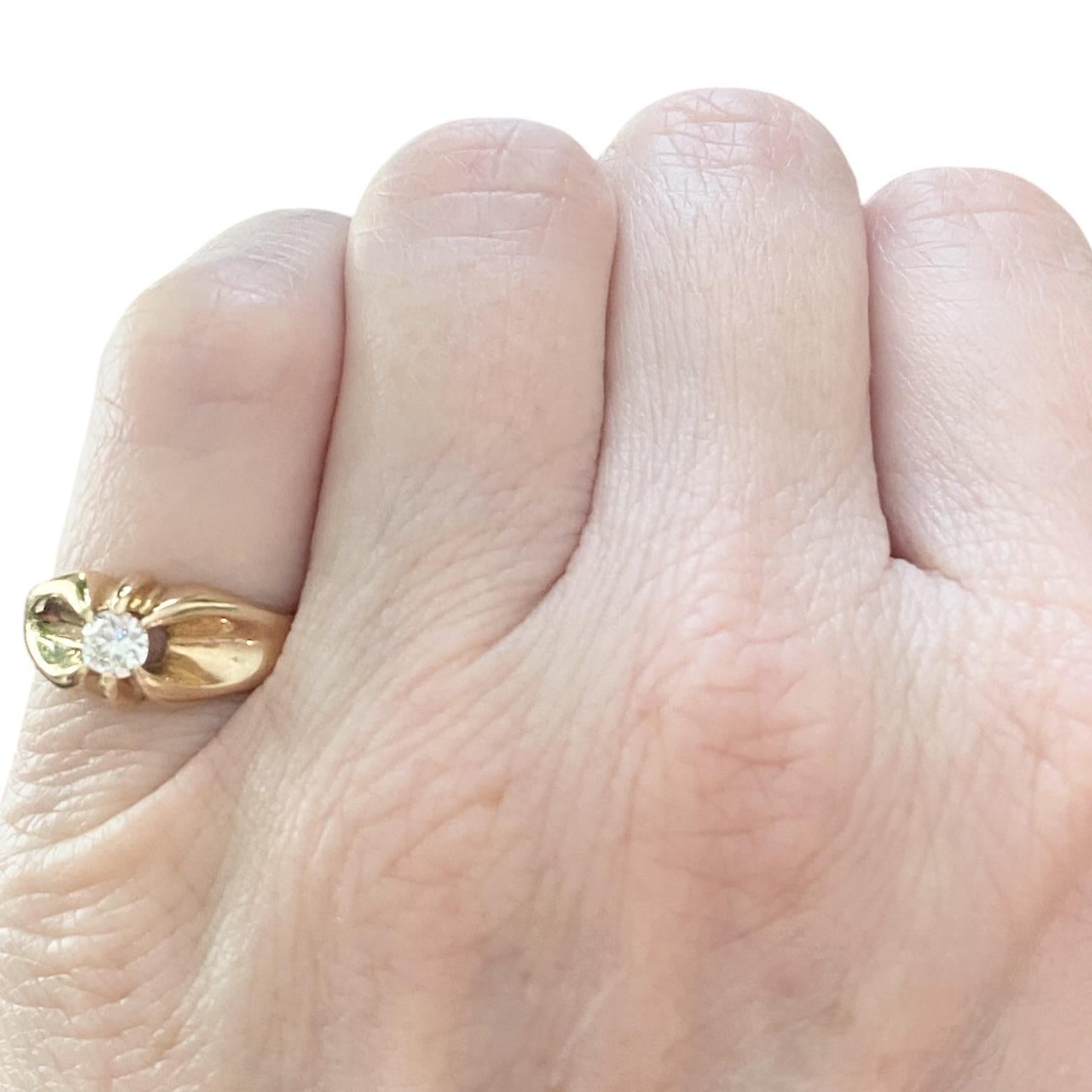 Femenino o masculino Anillo Solitario de Diamantes Vintage de Oro Amarillo de 14K en venta