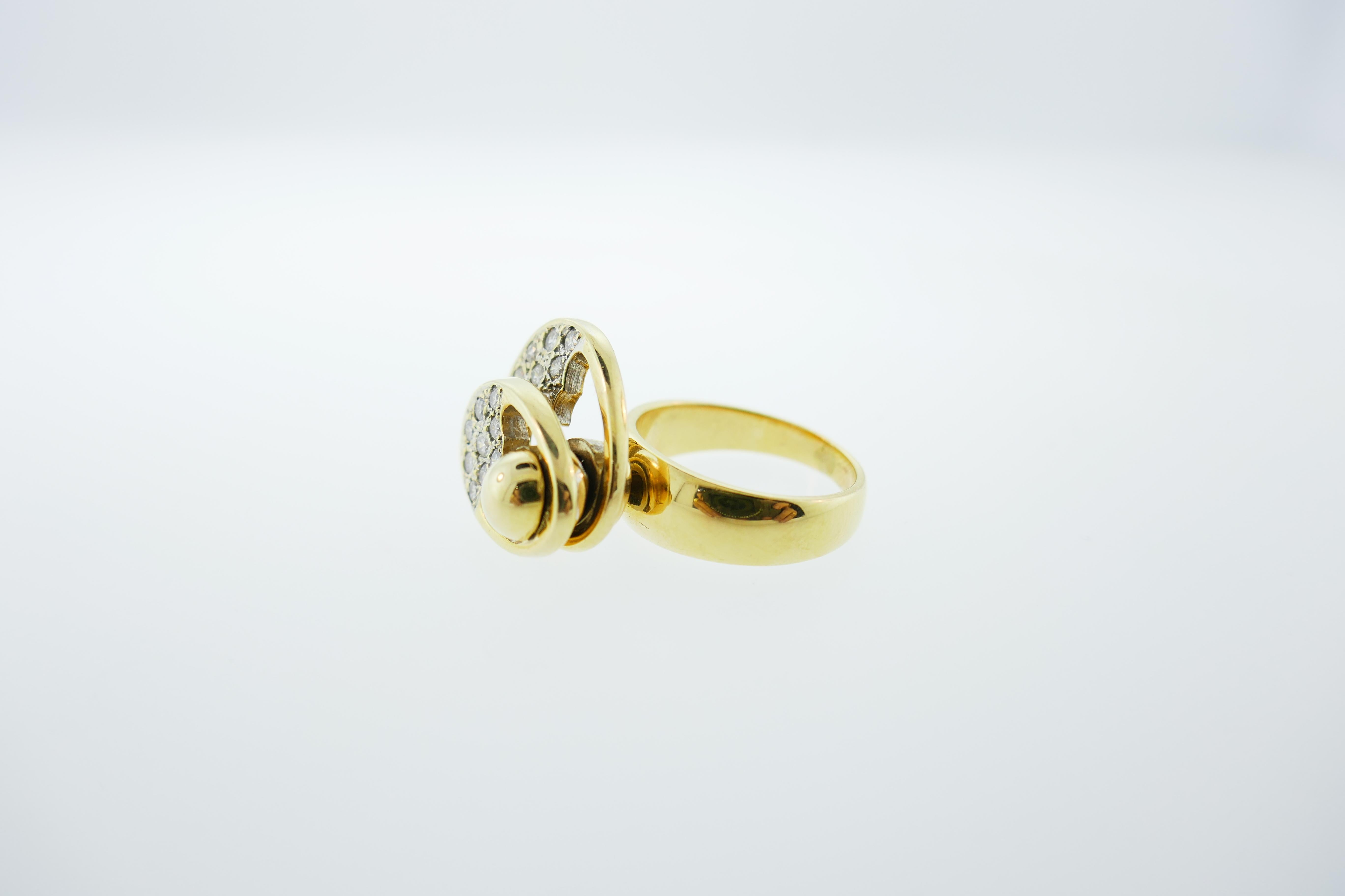 Vintage 14 Karat Yellow Gold and Diamond Spinner Ring, circa 1970s 1