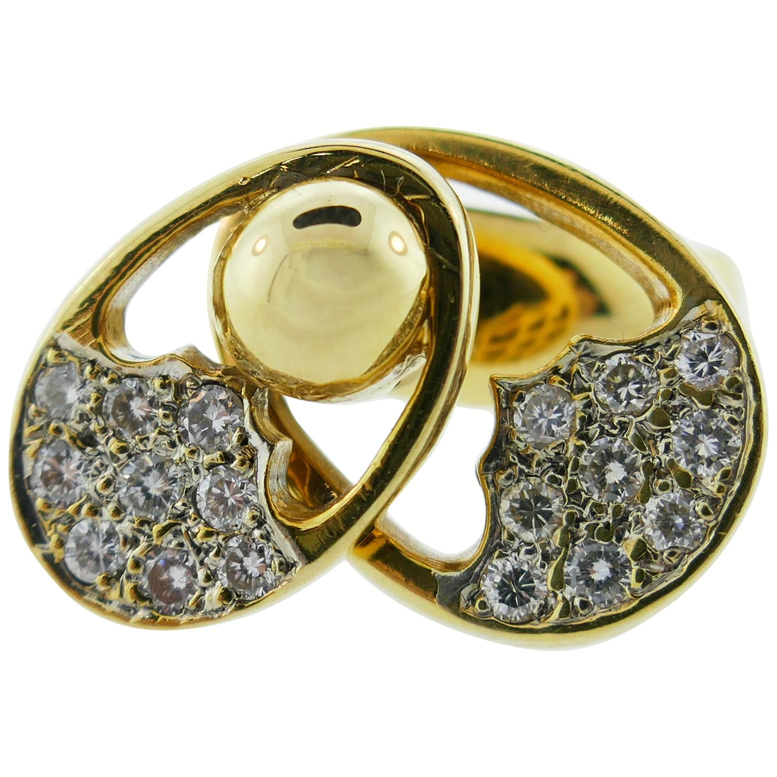 Vintage 14 Karat Yellow Gold and Diamond Spinner Ring, circa 1970s