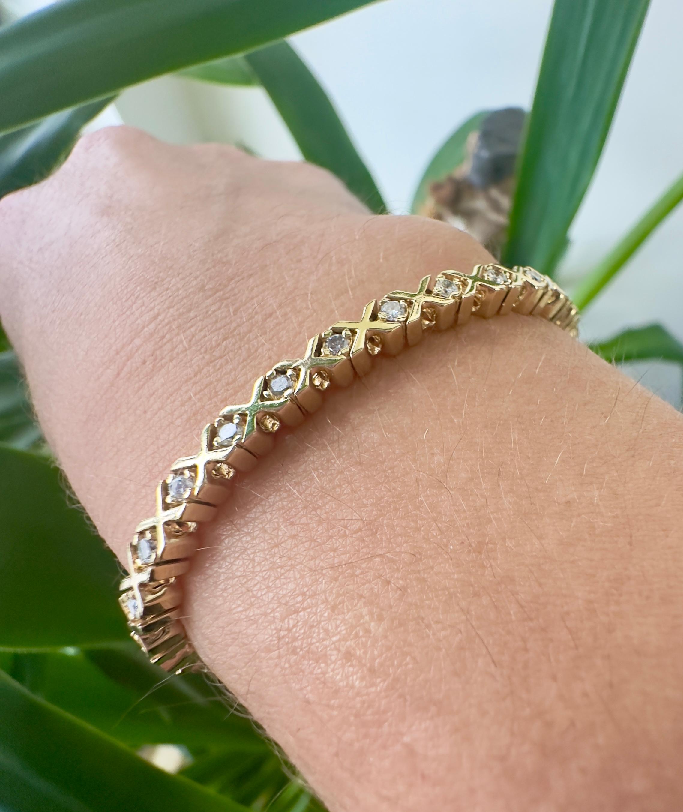Bracelet tennis vintage en or jaune 14 carats avec diamants Bon état - En vente à Houston, TX