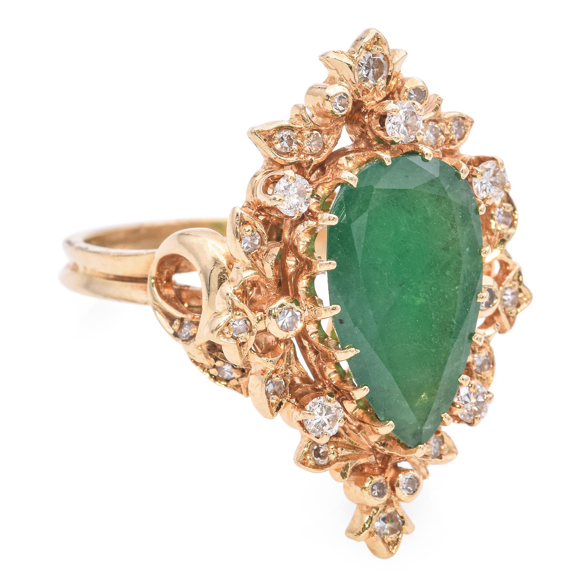 Bague fantaisie vintage en or jaune 14 carats avec émeraudes et diamants 1