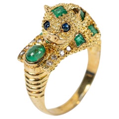 Vintage 14k Yellow Gold Emerald & Diamond Panther Motif Cocktail Ring