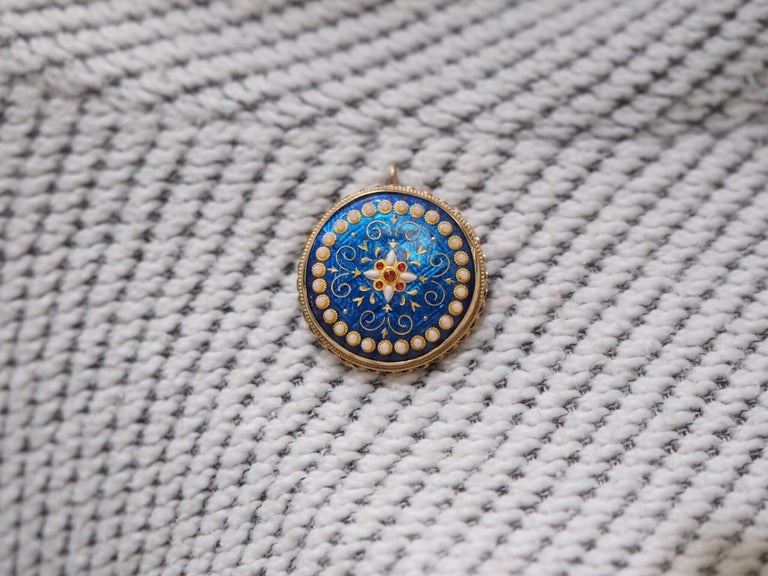 Vintage 14 Karat Yellow Gold Enamel Brooch/ Pendant For Sale at 1stDibs