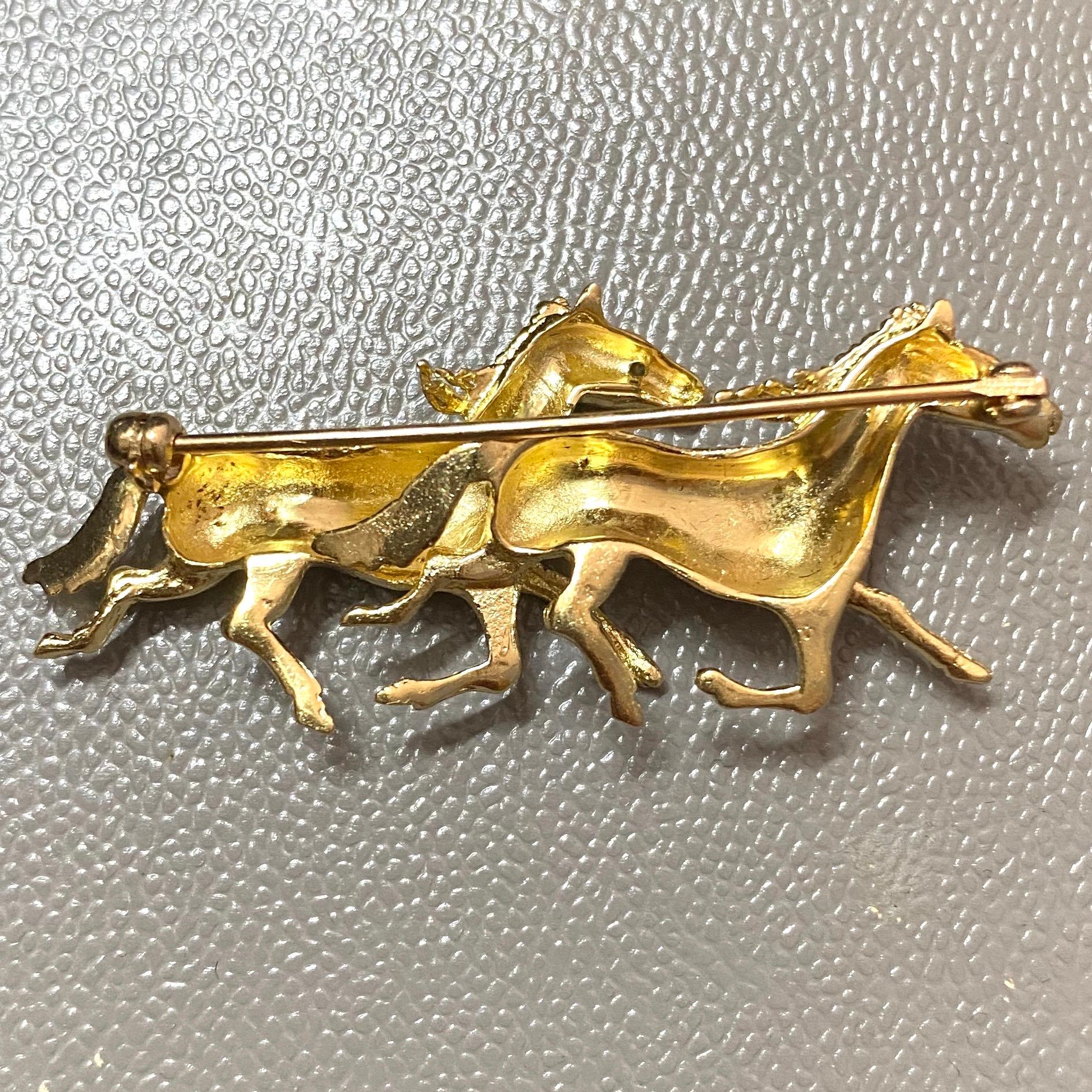 Vintage 14 Karat Yellow Gold Equestrian Horse Pin For Sale 1