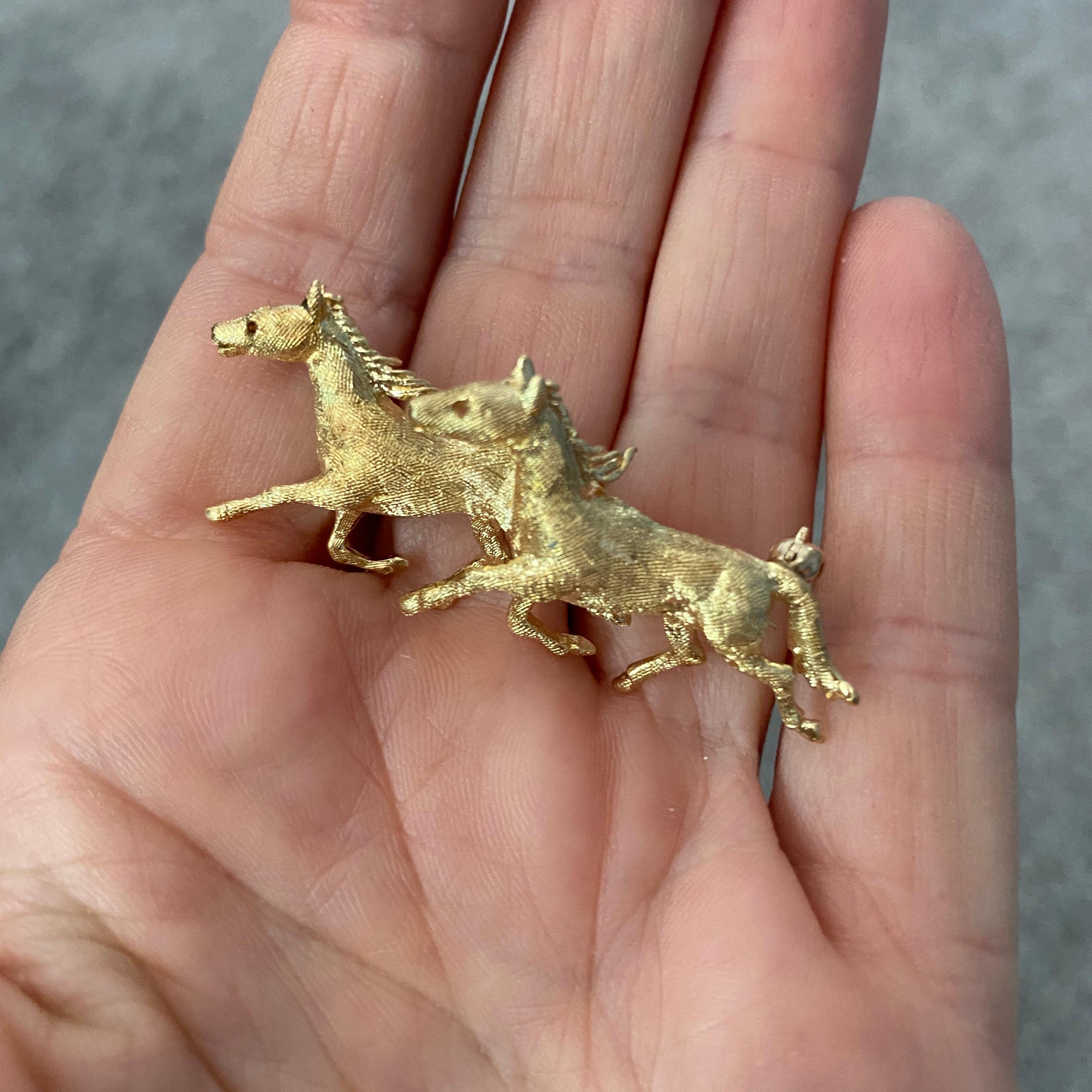 Vintage 14 Karat Yellow Gold Equestrian Horse Pin For Sale 3