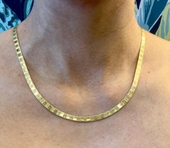 Vintage 14k Yellow Gold Etched Herringbone Necklace