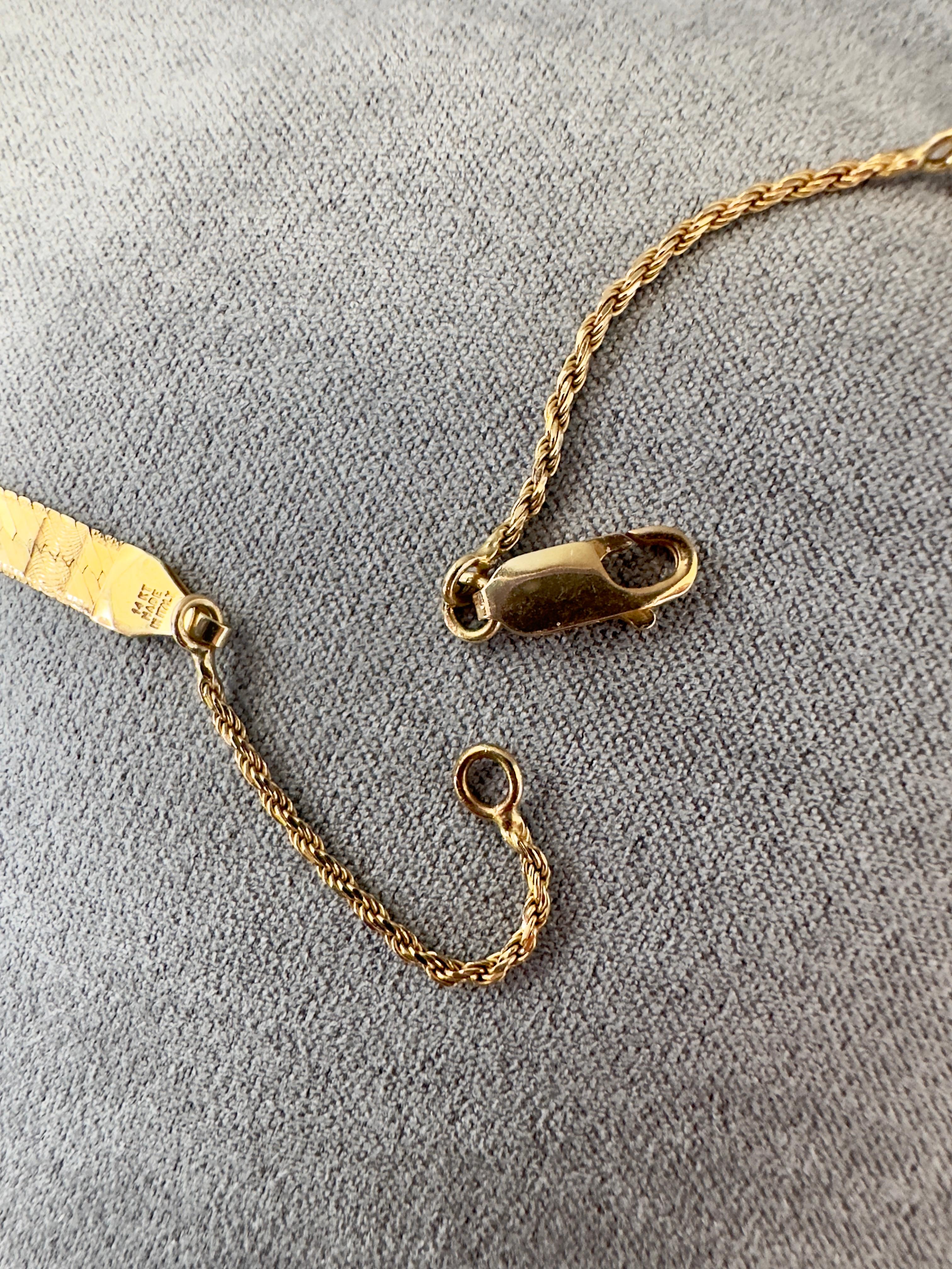 Vintage 14k Yellow Gold Etched Herringbone Necklace For Sale 2