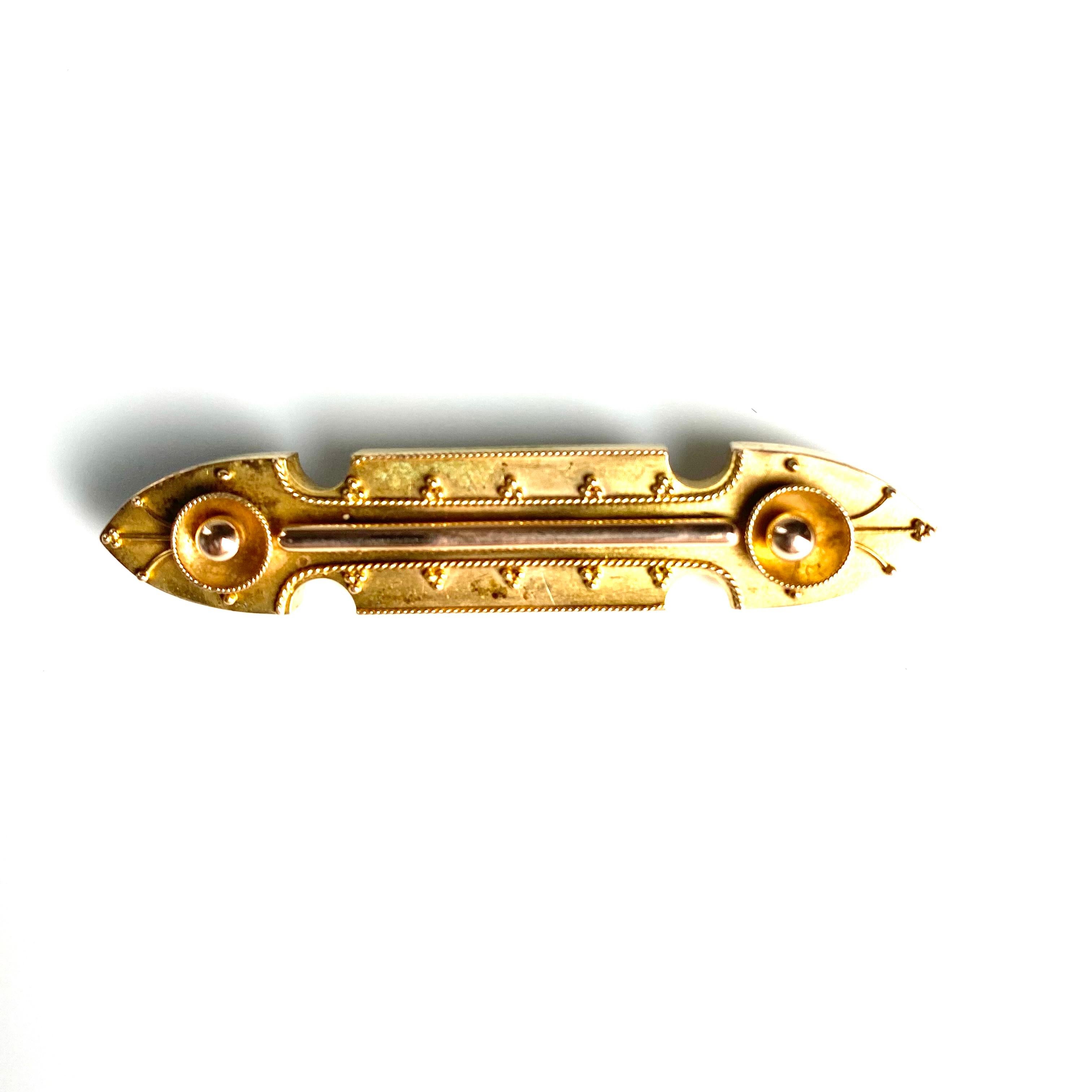 Women's or Men's Vintage 14K Yellow Gold Etruscan Revival Brooch For Sale