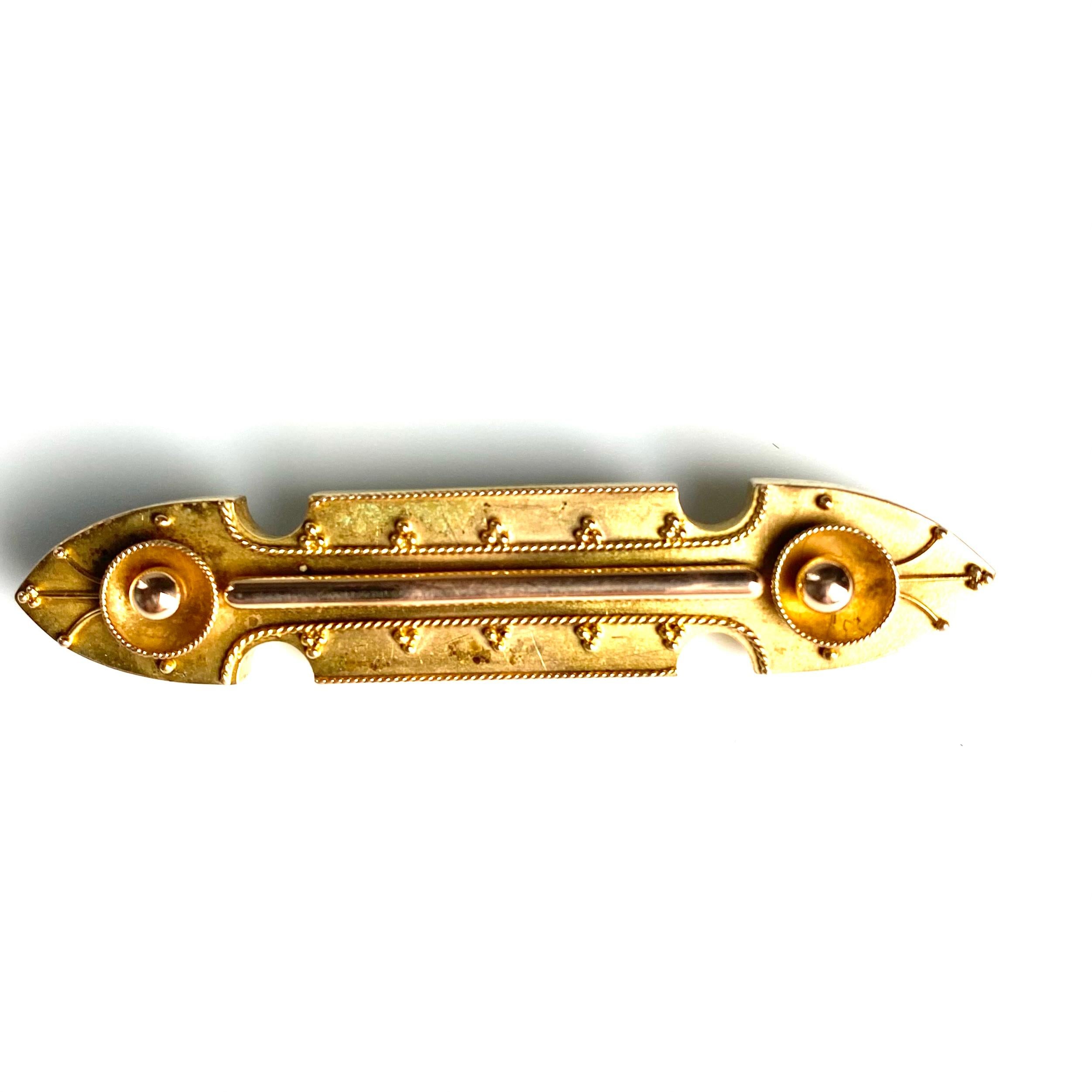 Vintage 14K Yellow Gold Etruscan Revival Brooch For Sale 3