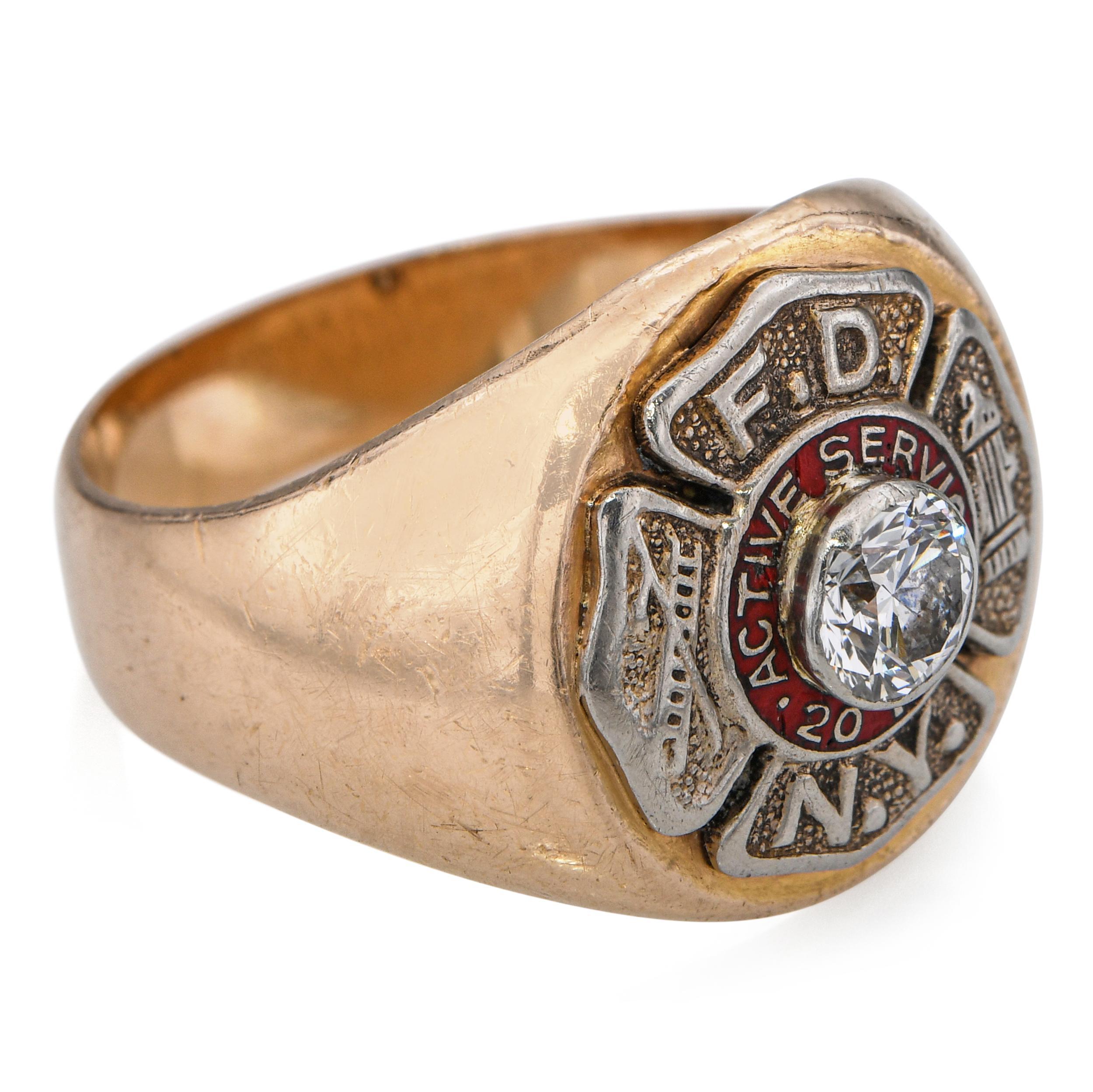 Vintage 14k Yellow Gold F.D.N.Y 20 Years Active Service Diamond Men's Ring For Sale 2