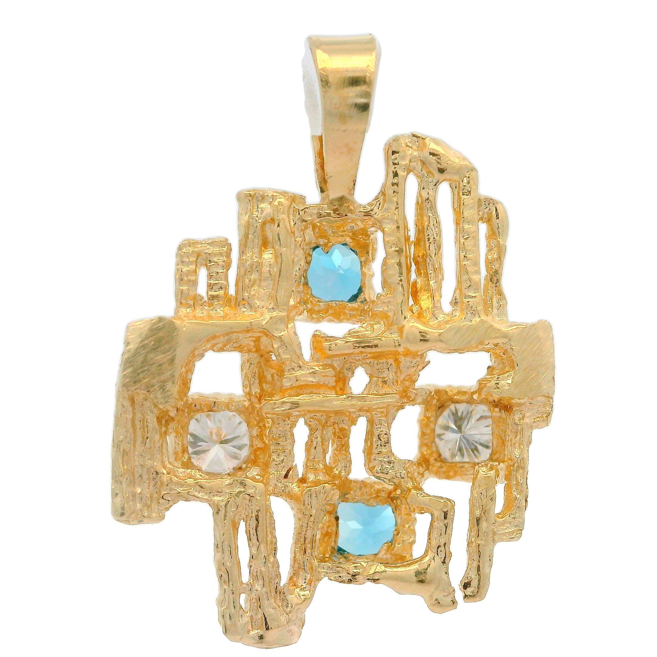 Women's or Men's Vintage 14k Yellow Gold Fiery White and Blue Diamond Nugget Texture Pendant For Sale