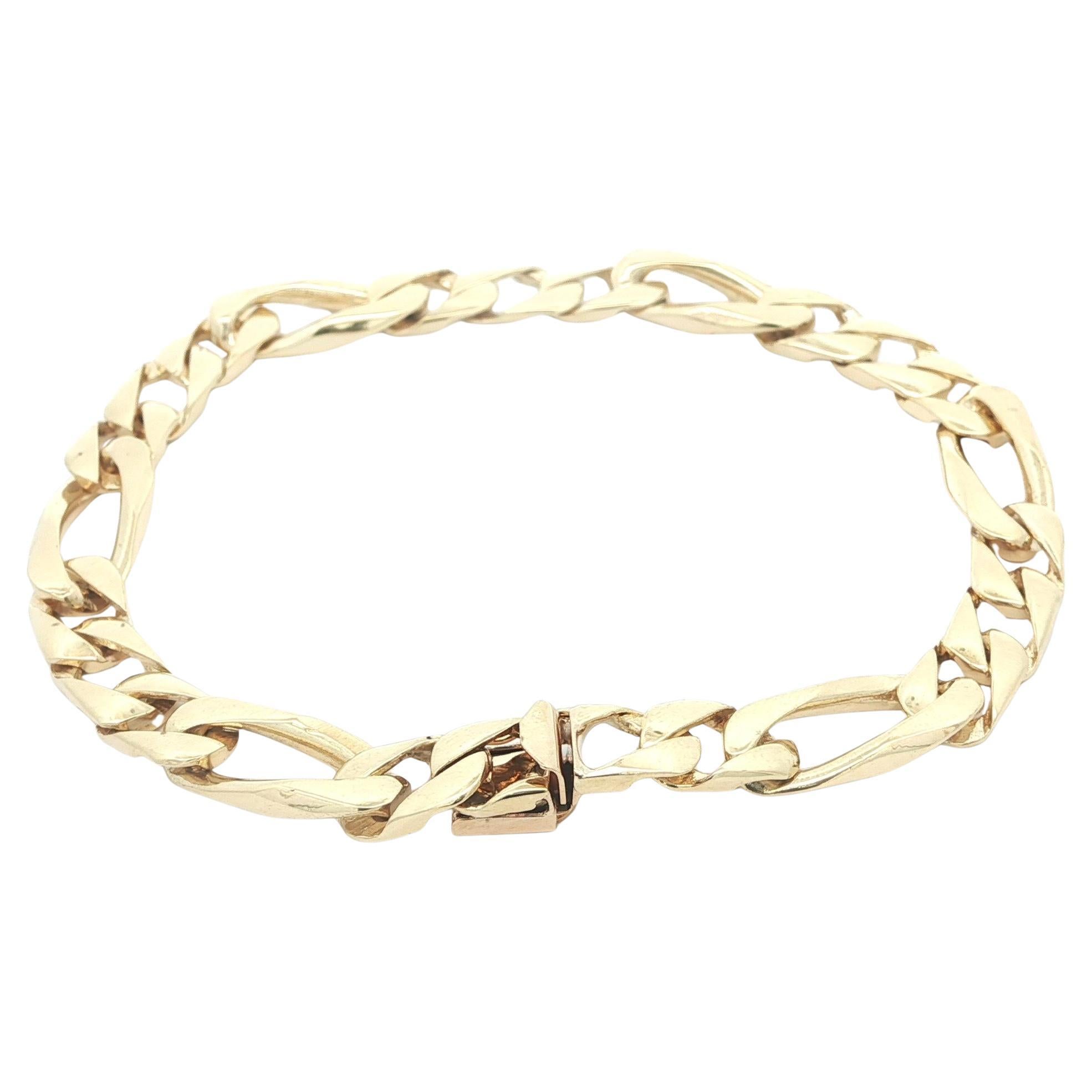 Vintage 14k Yellow Gold Figaro Link Bracelet w/ Push Clasp
Safety Latch