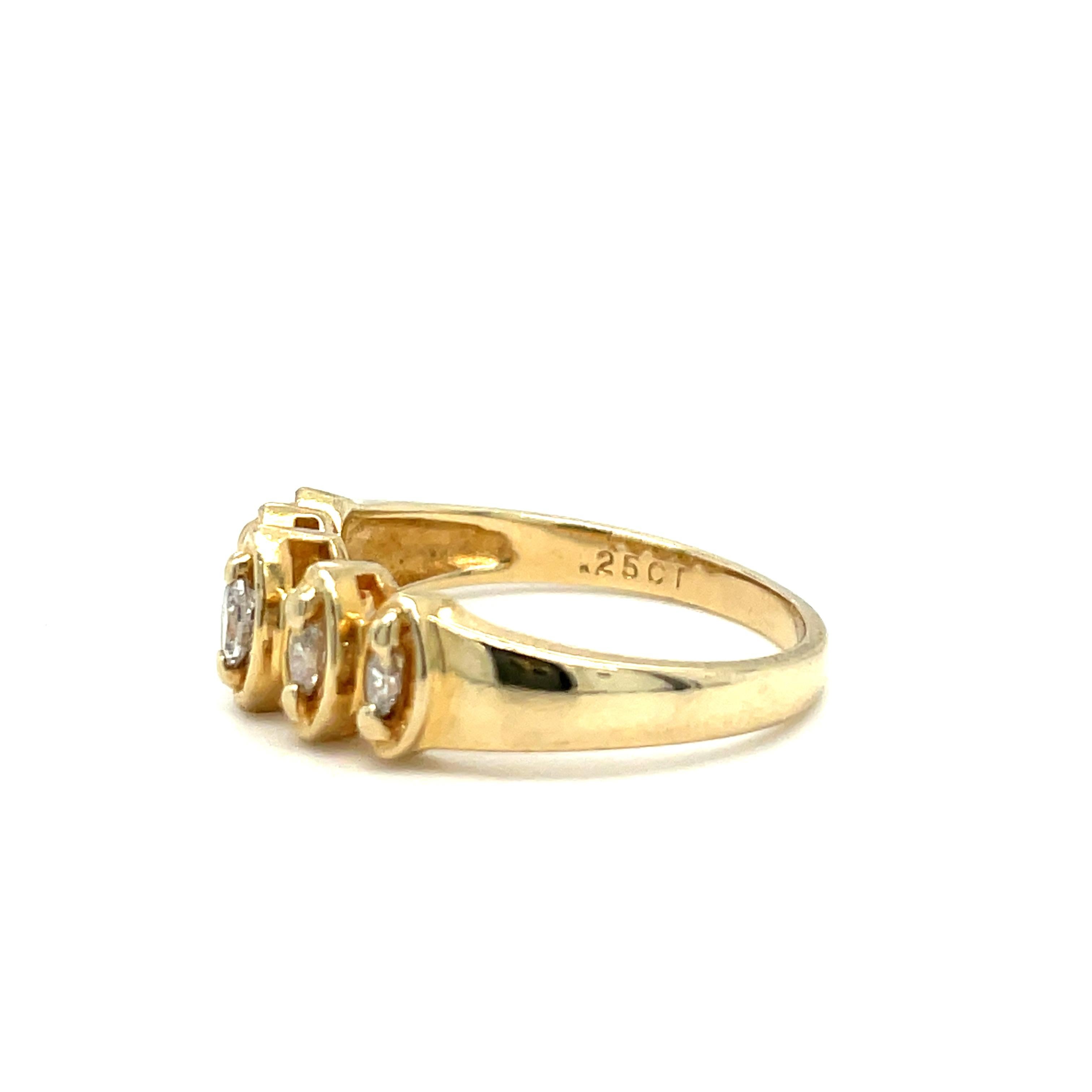 14 Karat Gelbgold Fünf-Marquise-Diamantring (Marquiseschliff)