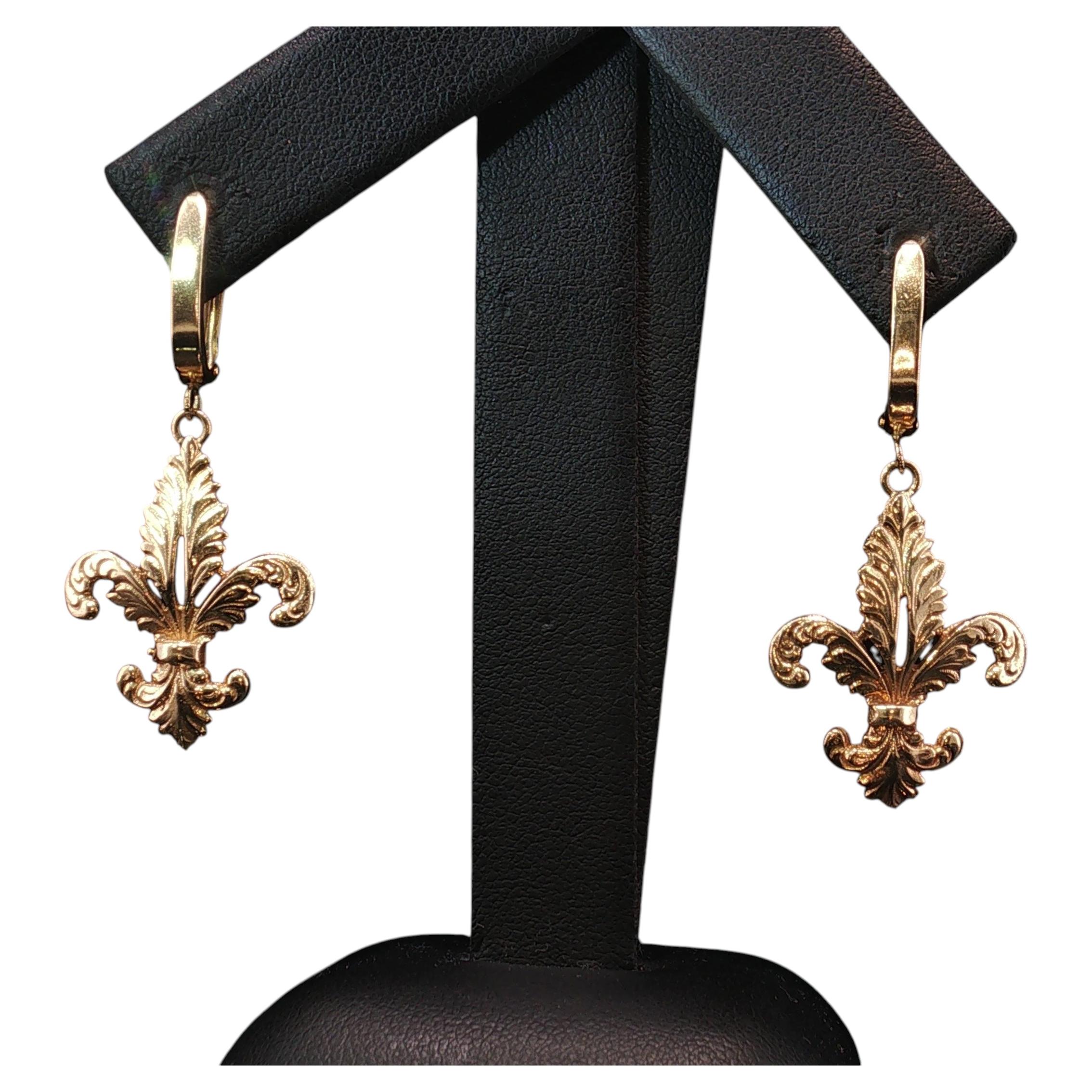 Vintage-Ohrringe aus 14-karätigem Gelbgold mit Fleur-de-Lis-Motiv, mit Schnappverschluss, 4,9 g im Angebot