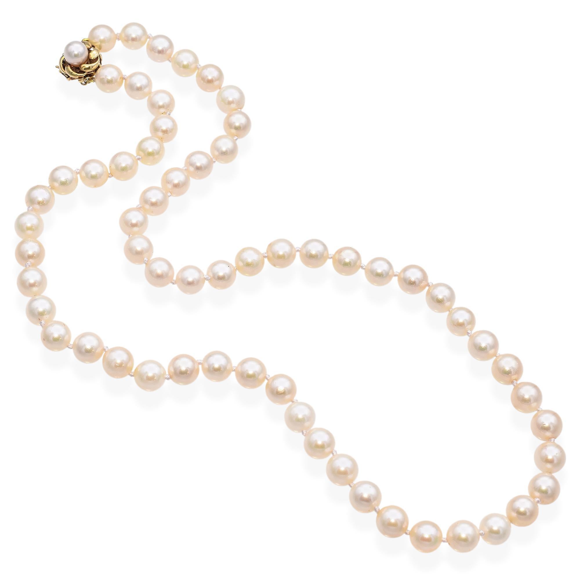 Cabochon Vintage 14k Yellow Gold Floral Clasp Single Strand Pearl Necklace