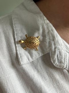 Vintage 14k Yellow Gold Florentine Finish Turtle Brooch 1970s