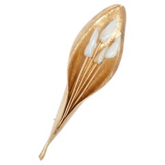 Vintage 14K Yellow Gold Flower Leaf Brooch with 4 Baroque Pearls