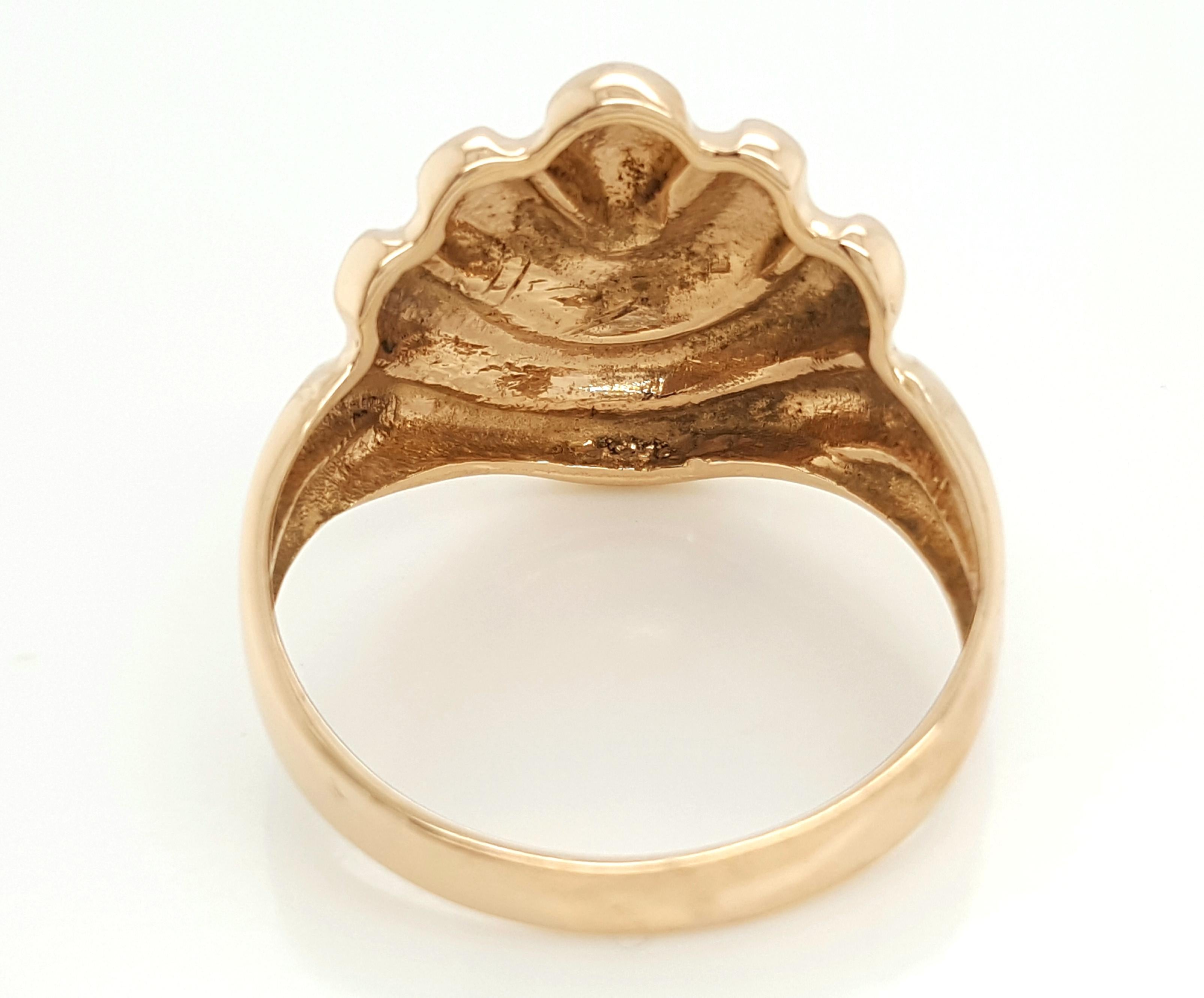 Vintage 14 Karat Yellow Gold Fluted Design Ring In Good Condition In Addison, TX