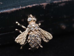 Vintage 14K Yellow Gold Fly Brooch with Diamonds