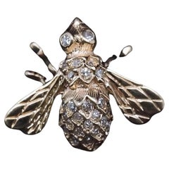 Broche Vintage Mosca de Oro Amarillo de 14K con Diamantes