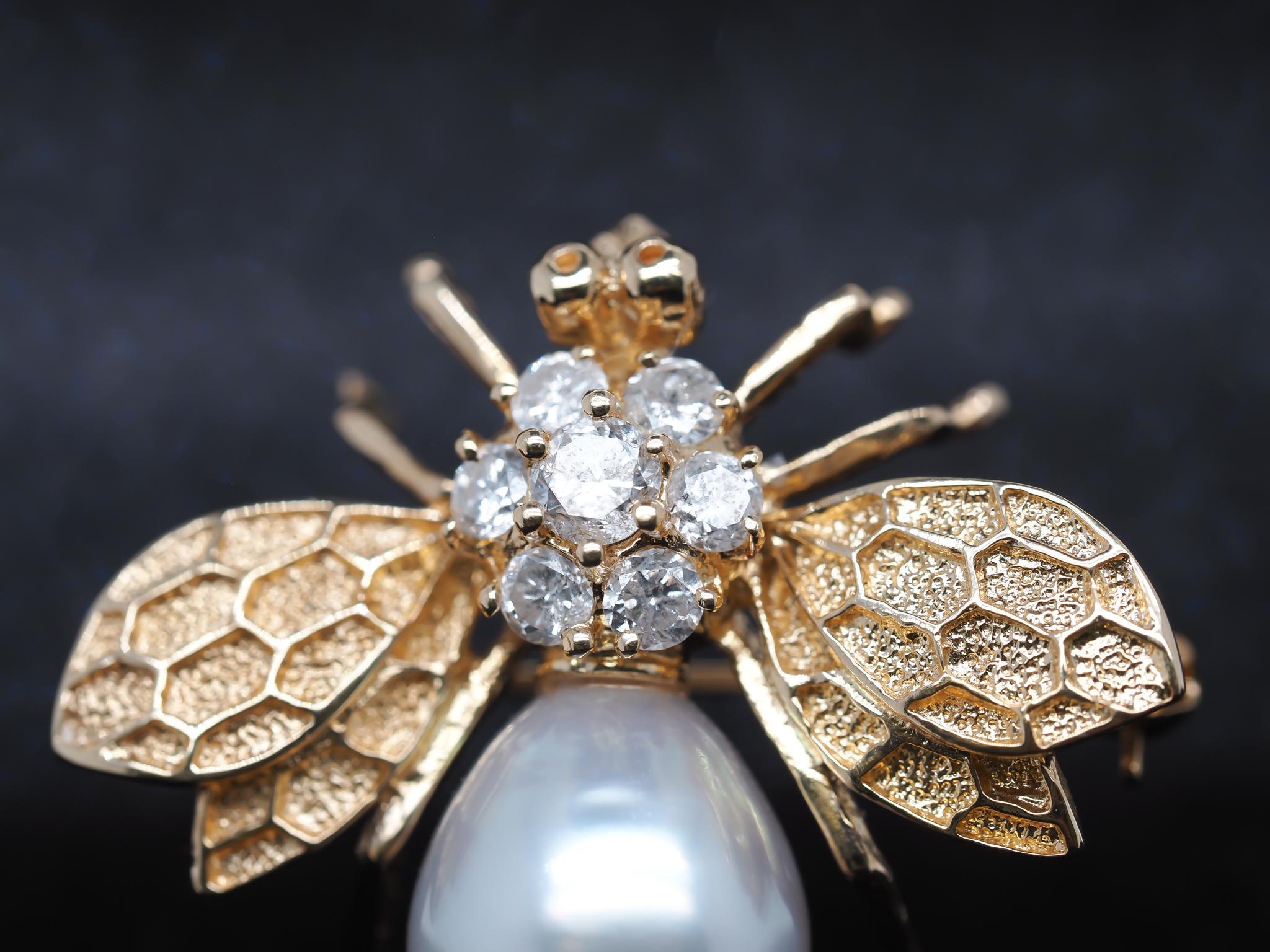 Broche Vintage Mosca de Oro Amarillo de 14K con Perla y Diamantes Corte brillante en venta