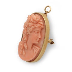 Broche-pendentif vintage en or jaune 14 carats avec camée en corail