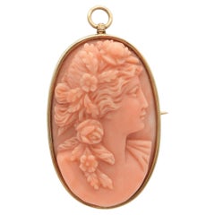 Broche-pendentif vintage en or jaune 14 carats avec camée en corail