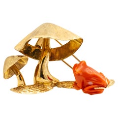 Vintage 14K Yellow Gold Frog Coral Mushroom Pin / Brooch